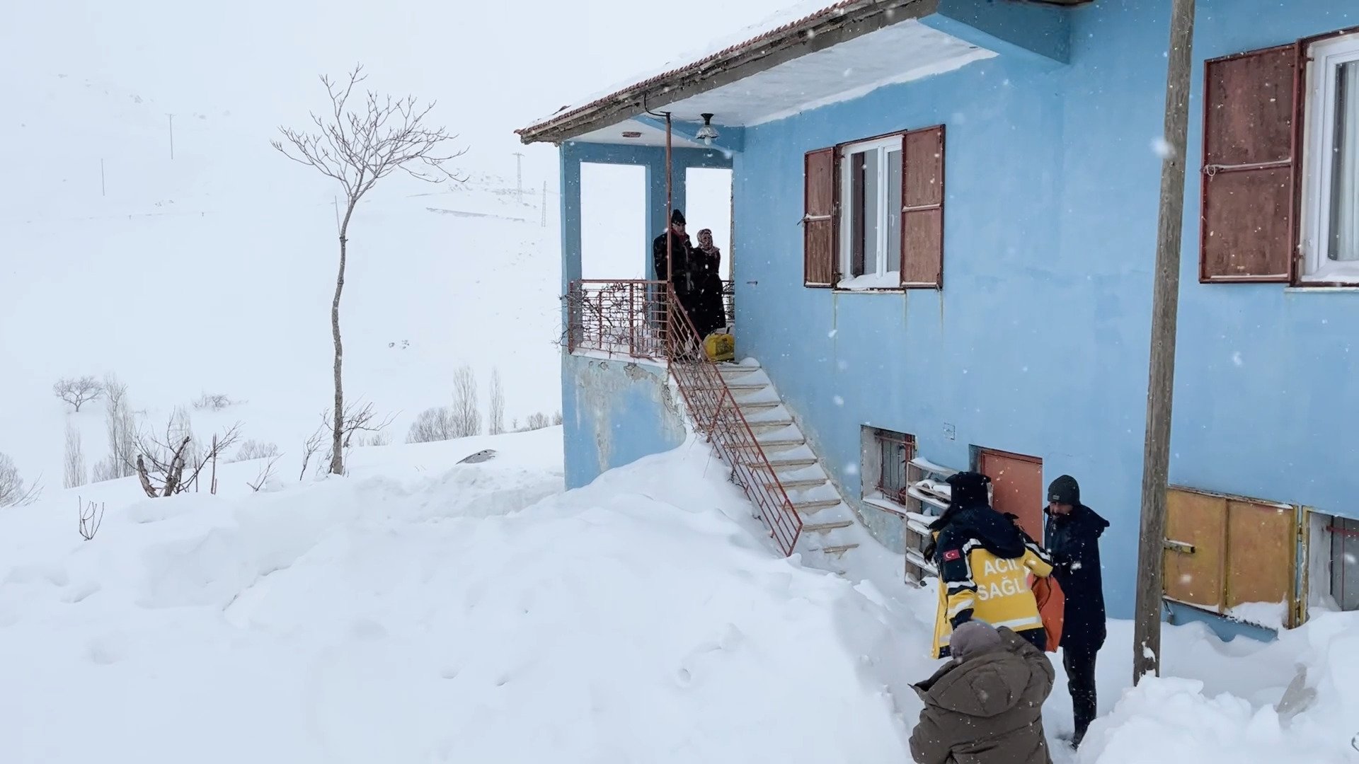 Malatya kar yağışı iş makinesi sağlık ekibi