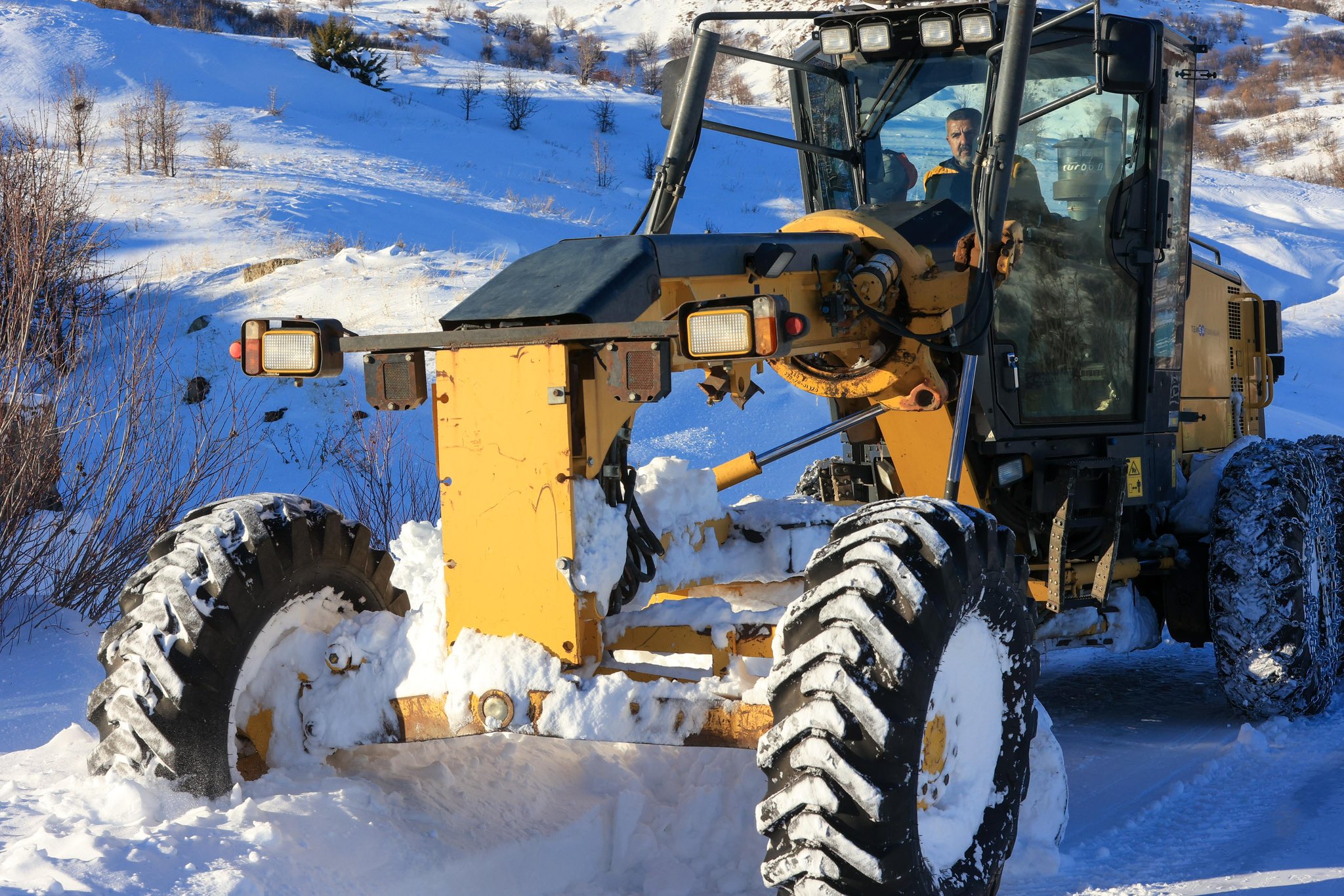 Bingöl kar yağışı köy yolu kapalı İl Özel İdaresi