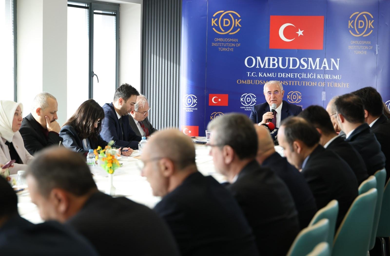 KDK Başkanı Mehmet Akarca konuşma yapıyor