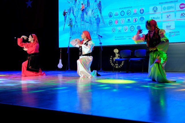 Akşehir Belediye Başkanı plaket takdimi