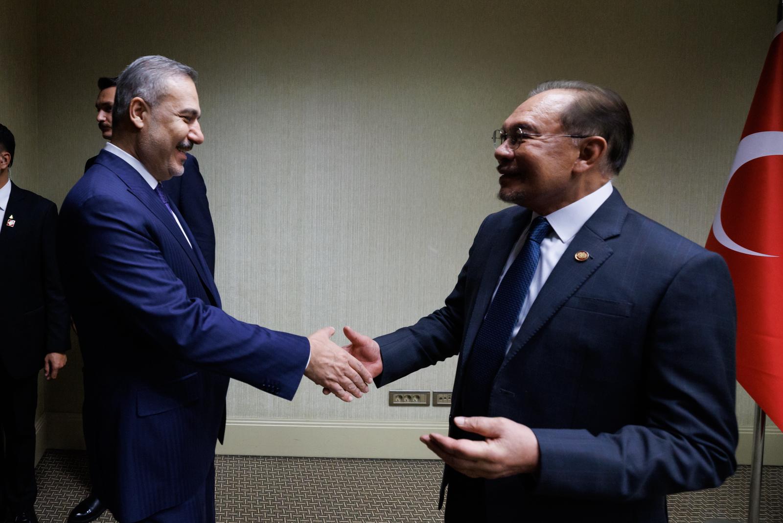 Hakan Fidan Malezya heyeti ile görüşme