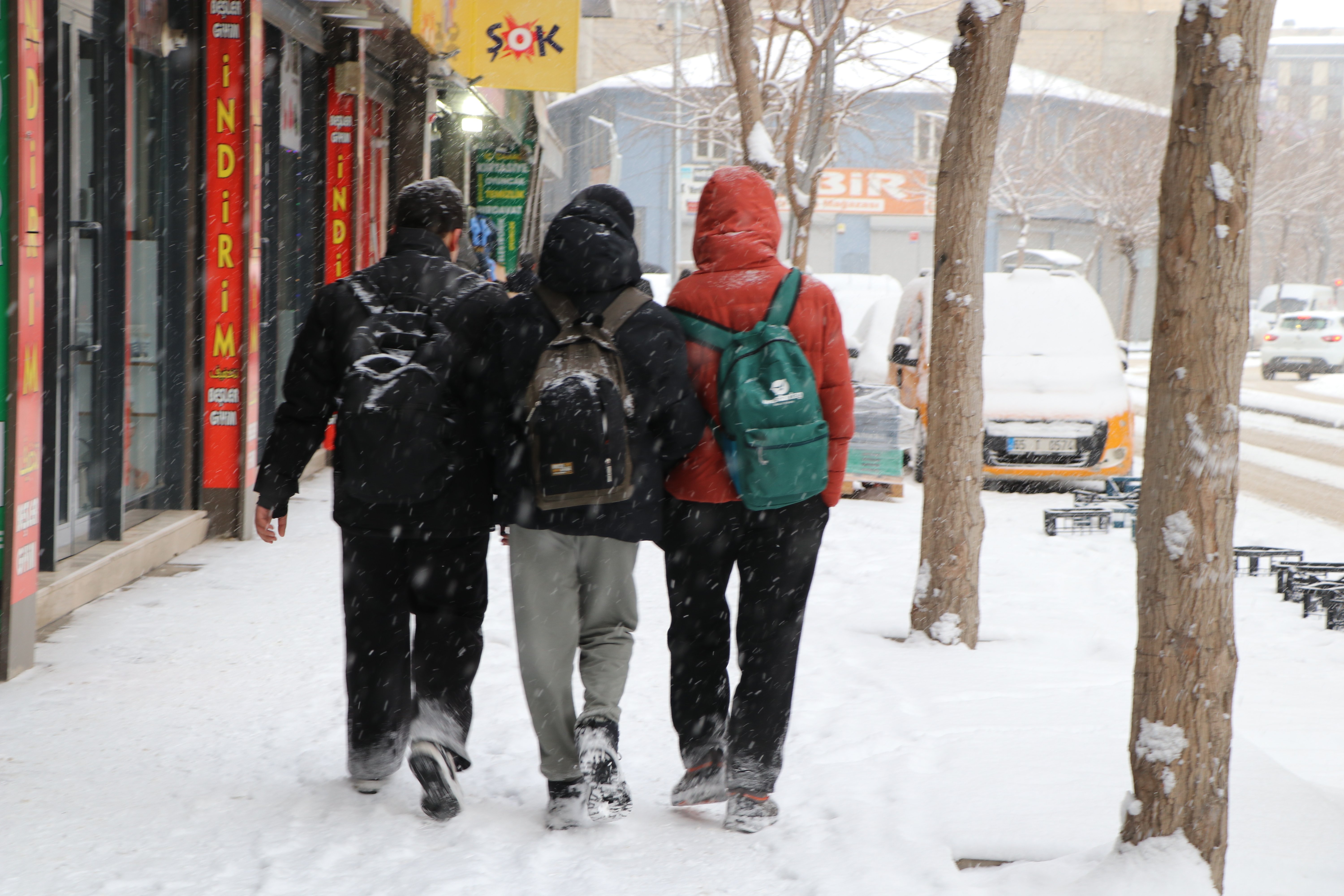 Van kar yağışı sokaklar