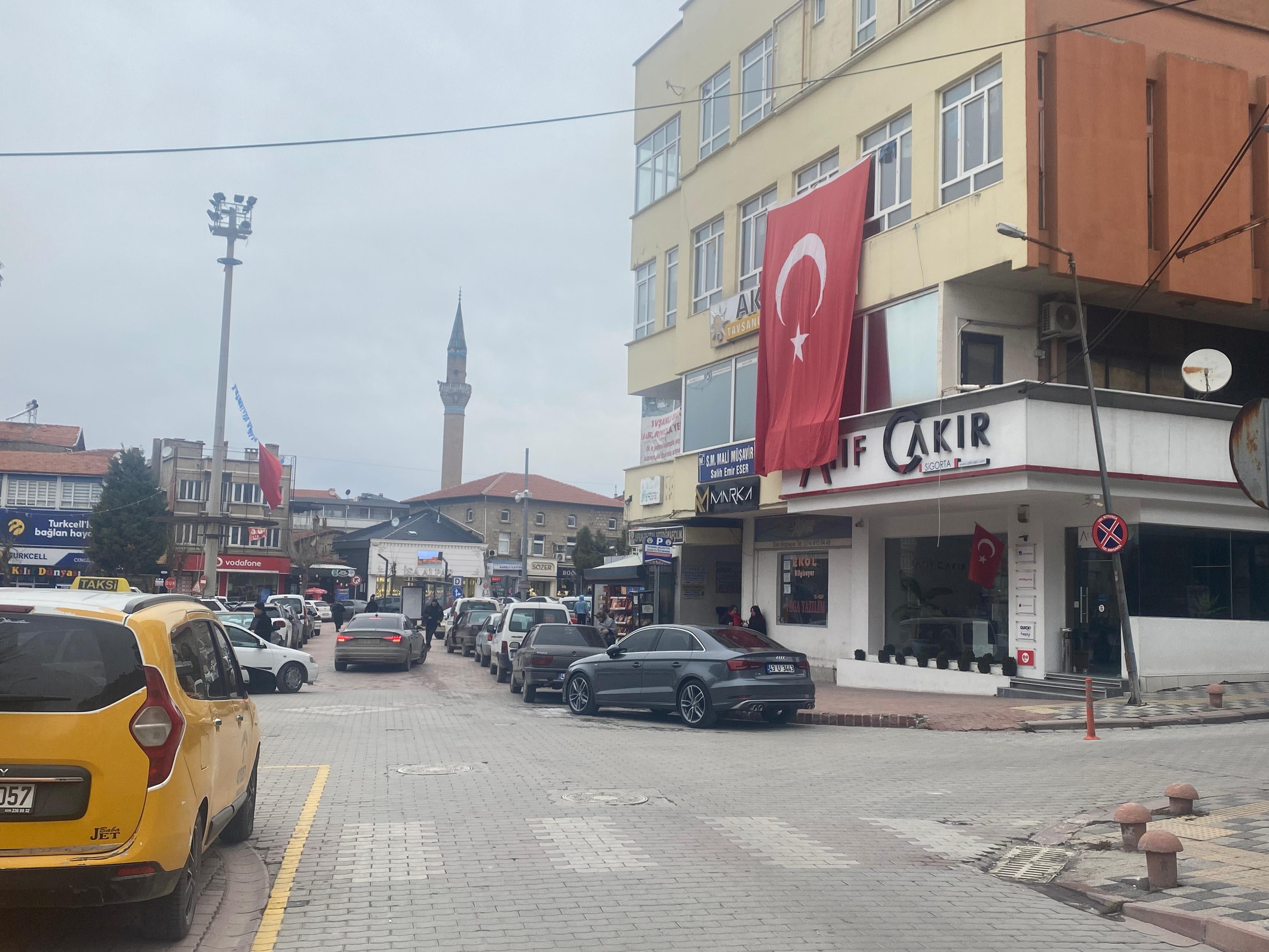 Tavşanlıda Türk Bayrakları