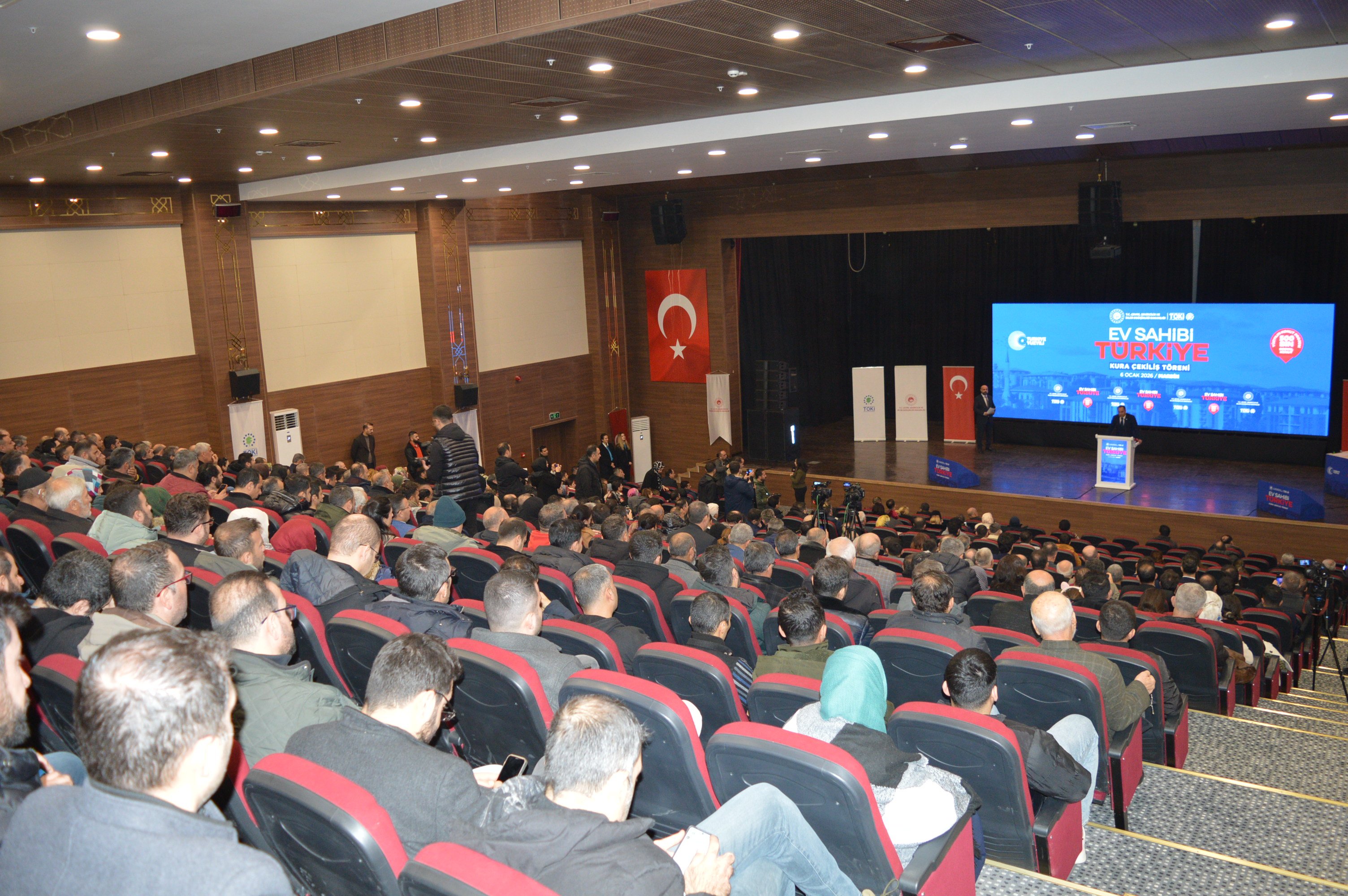 TOKİ Başkan Yardımcısı Osman Direnç