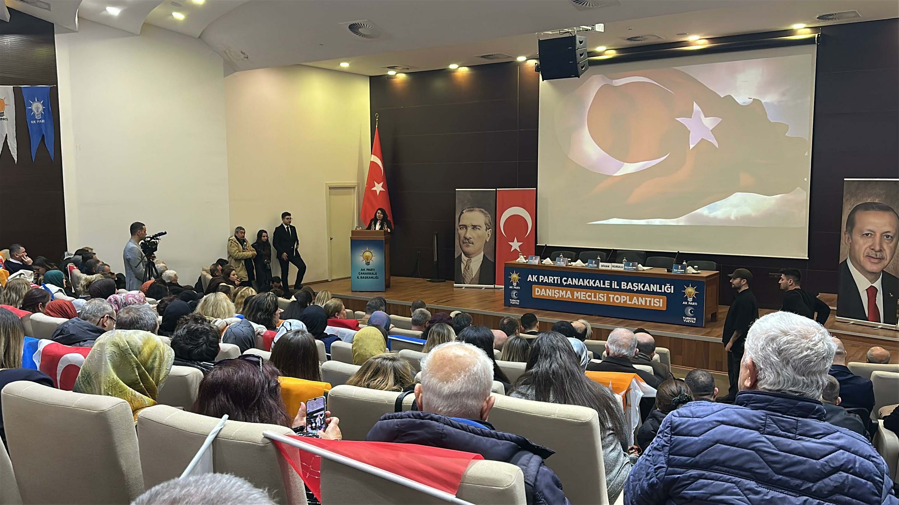 Belgin Uygur AK Parti Toplantısı