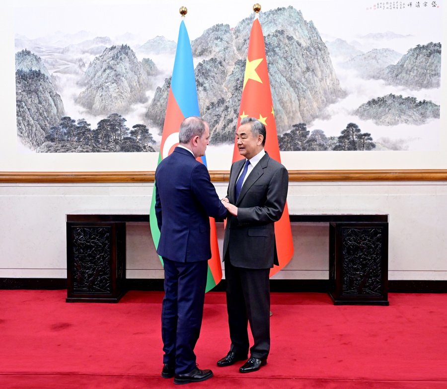 Çin Dışişleri Bakanı Wang Yi ve Azerbaycan Dışişleri Bakanı Ceyhun Bayramov görüşmesi