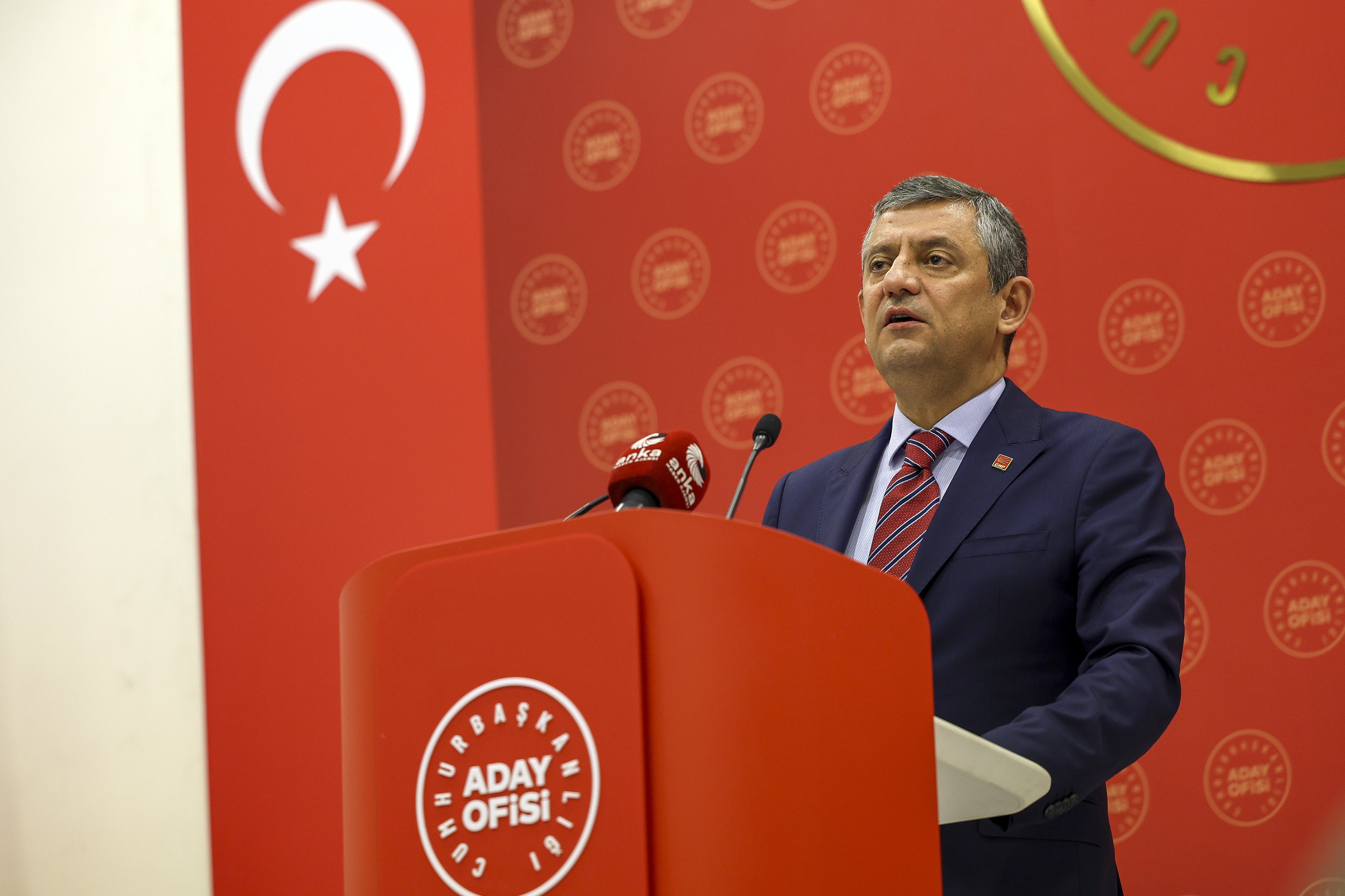 CHP Genel Başkanı Özgür Özel