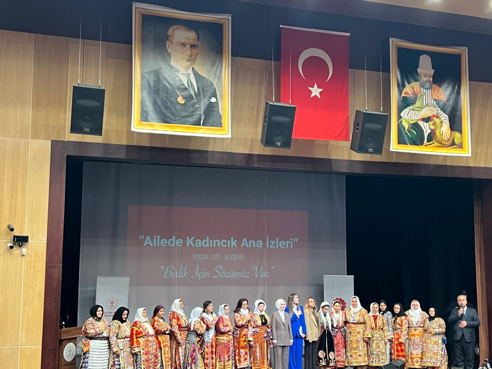 Bakan Göktaş Panelde