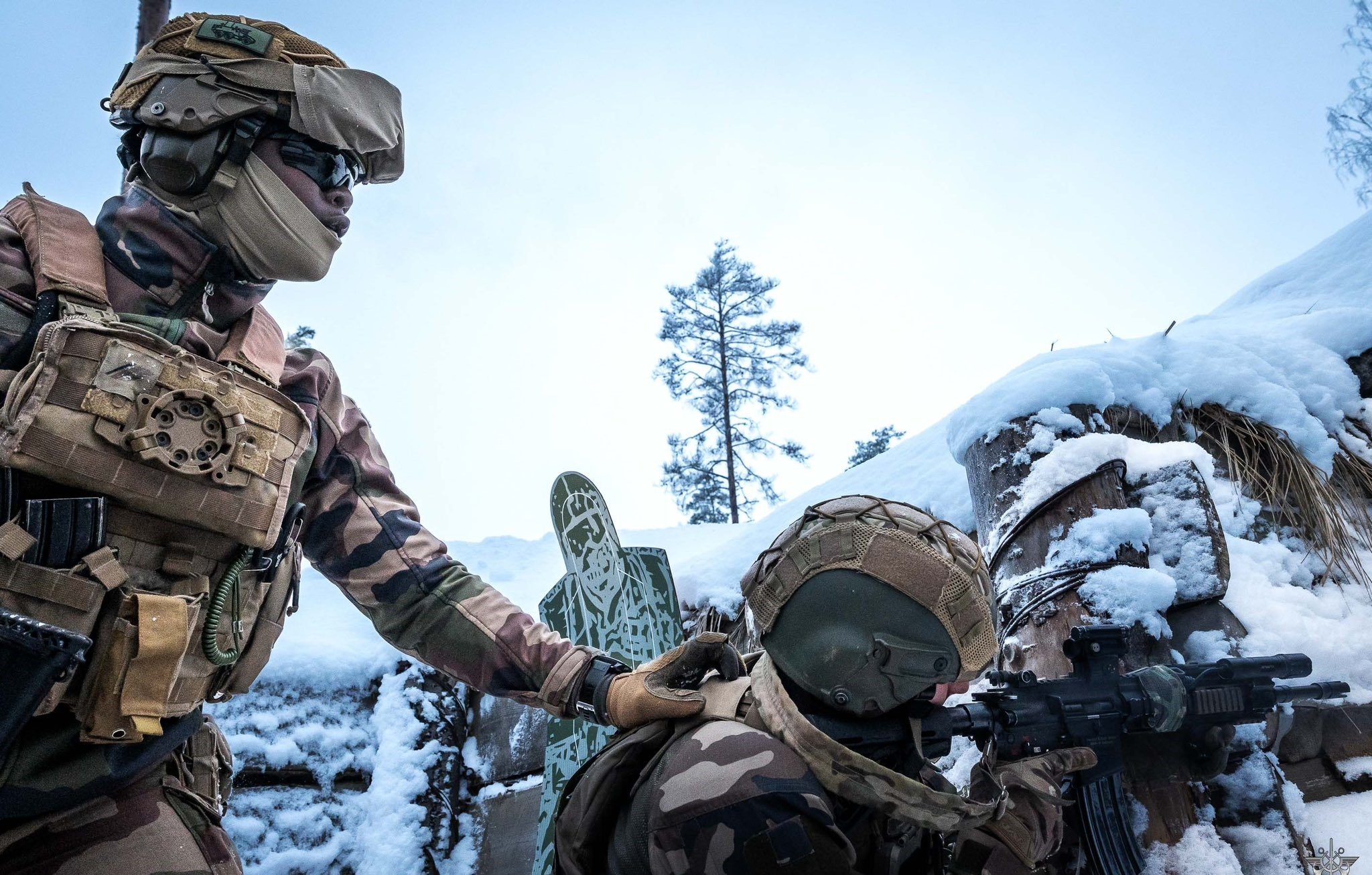 Emmanuel Macron Grönland Tatbikatı