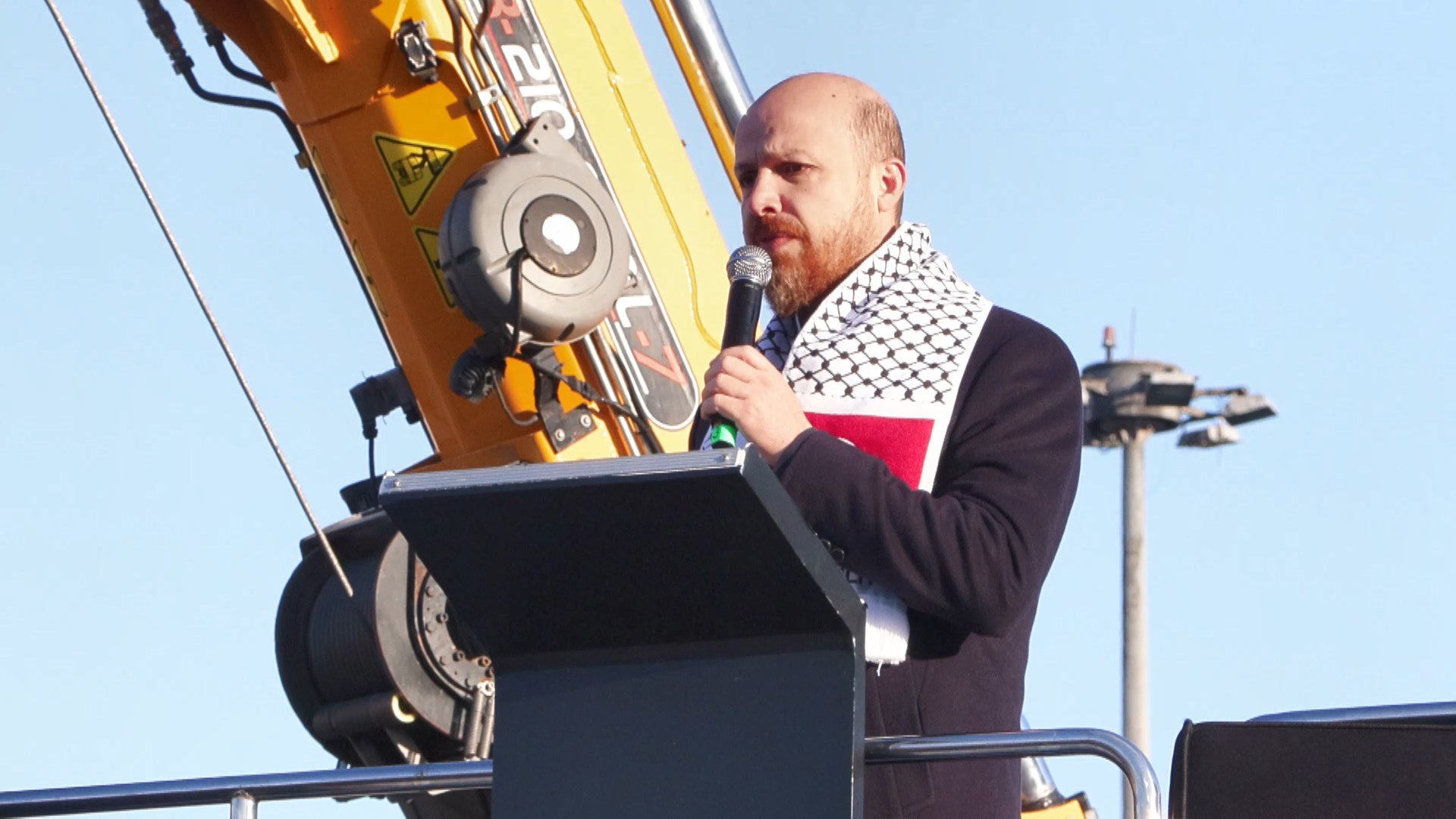 Yürüyüşe katılan kalabalık