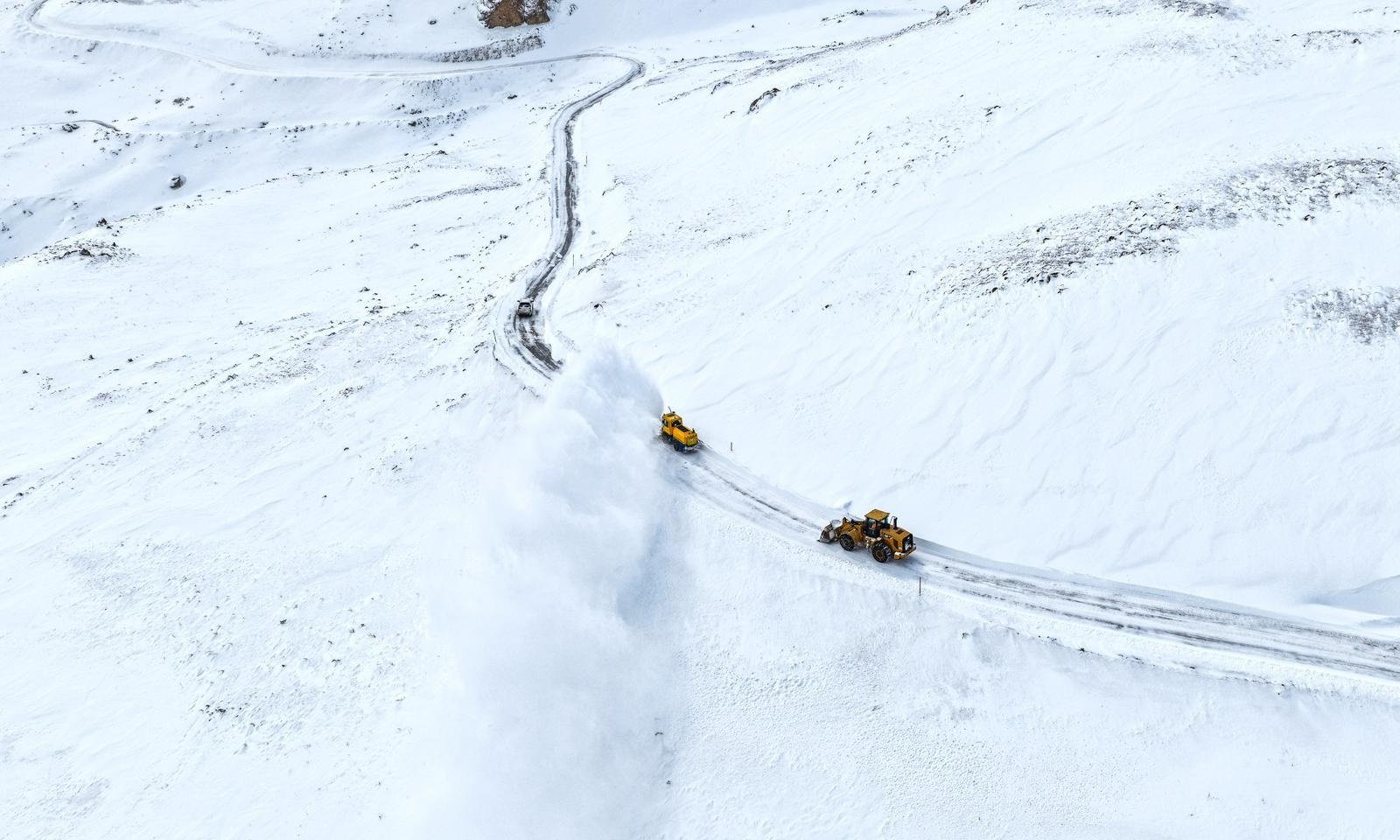 Van karla kaplı yol