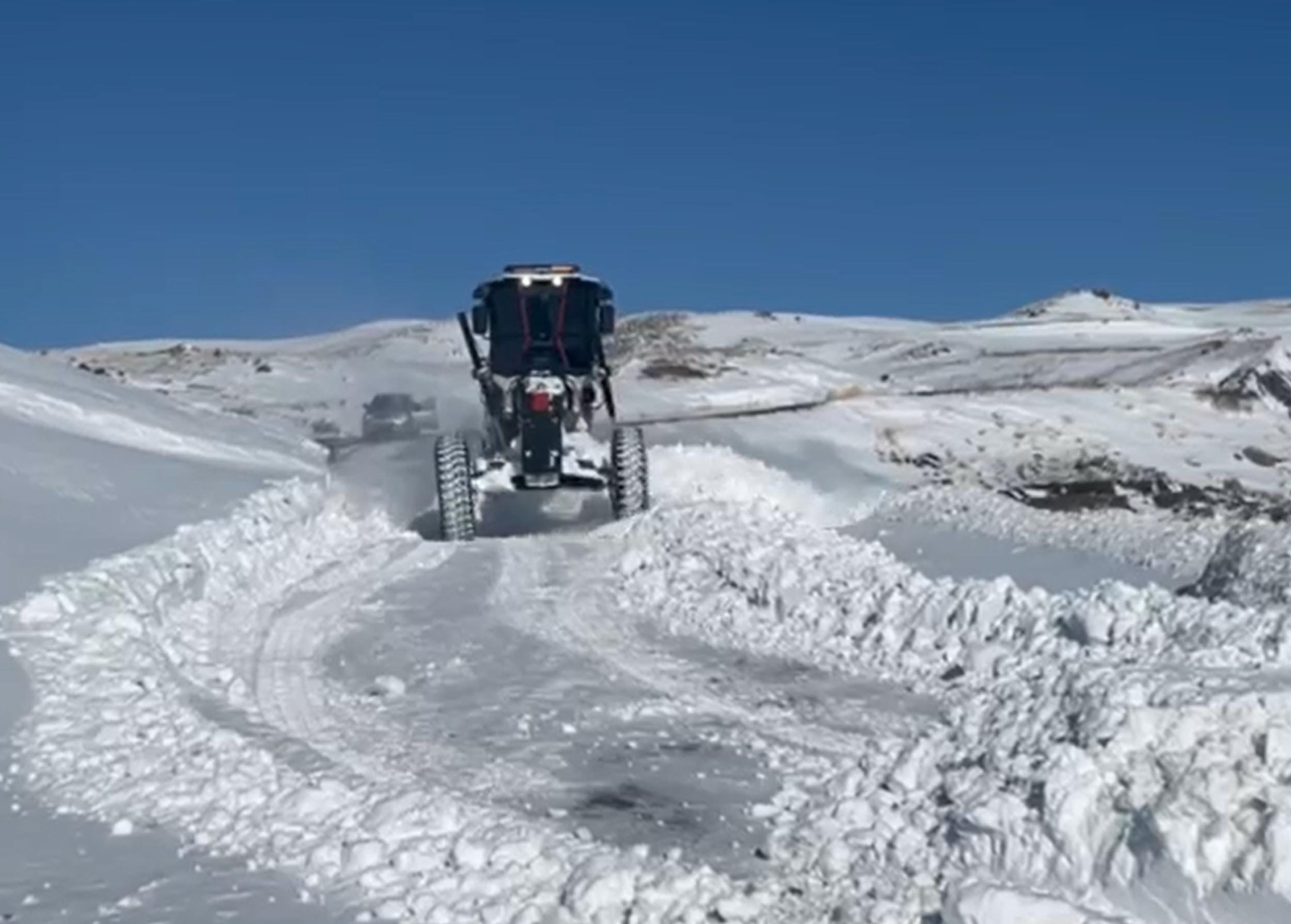 Kırsal kesim köy yolu kapalı ulaşım