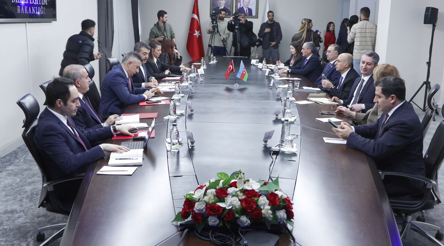 Milli Eğitim Bakanı Yusuf Tekin Azerbaycanlı Mevkidaşı Emin Amrullayev ile görüşüyor