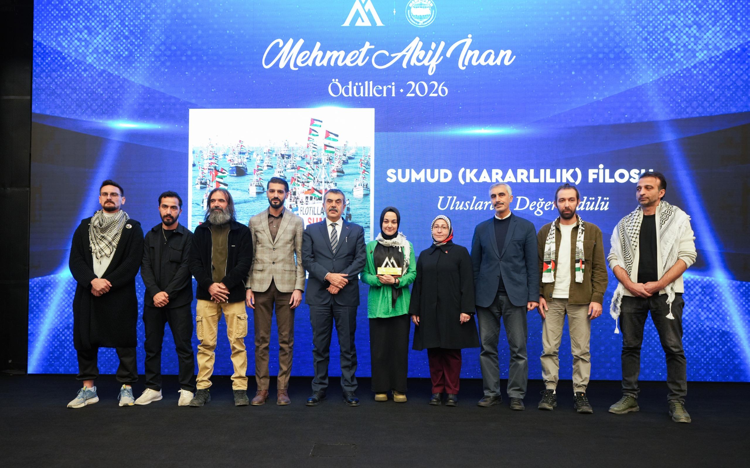 Mehmet Akif İnan Ödülü Alan İsimler