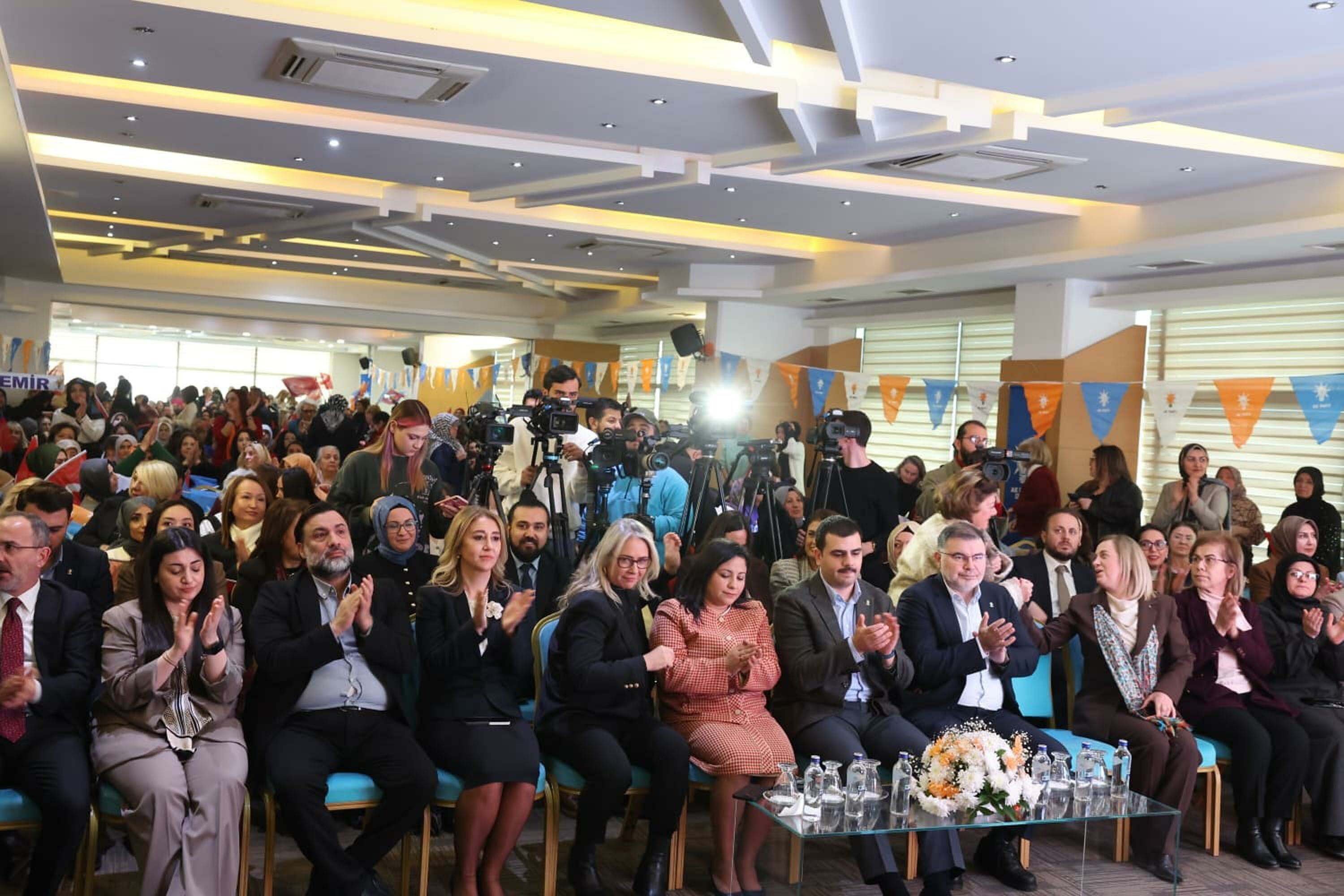 AK Parti İzmir Milletvekili Ceyda Bölünmez Çankırı