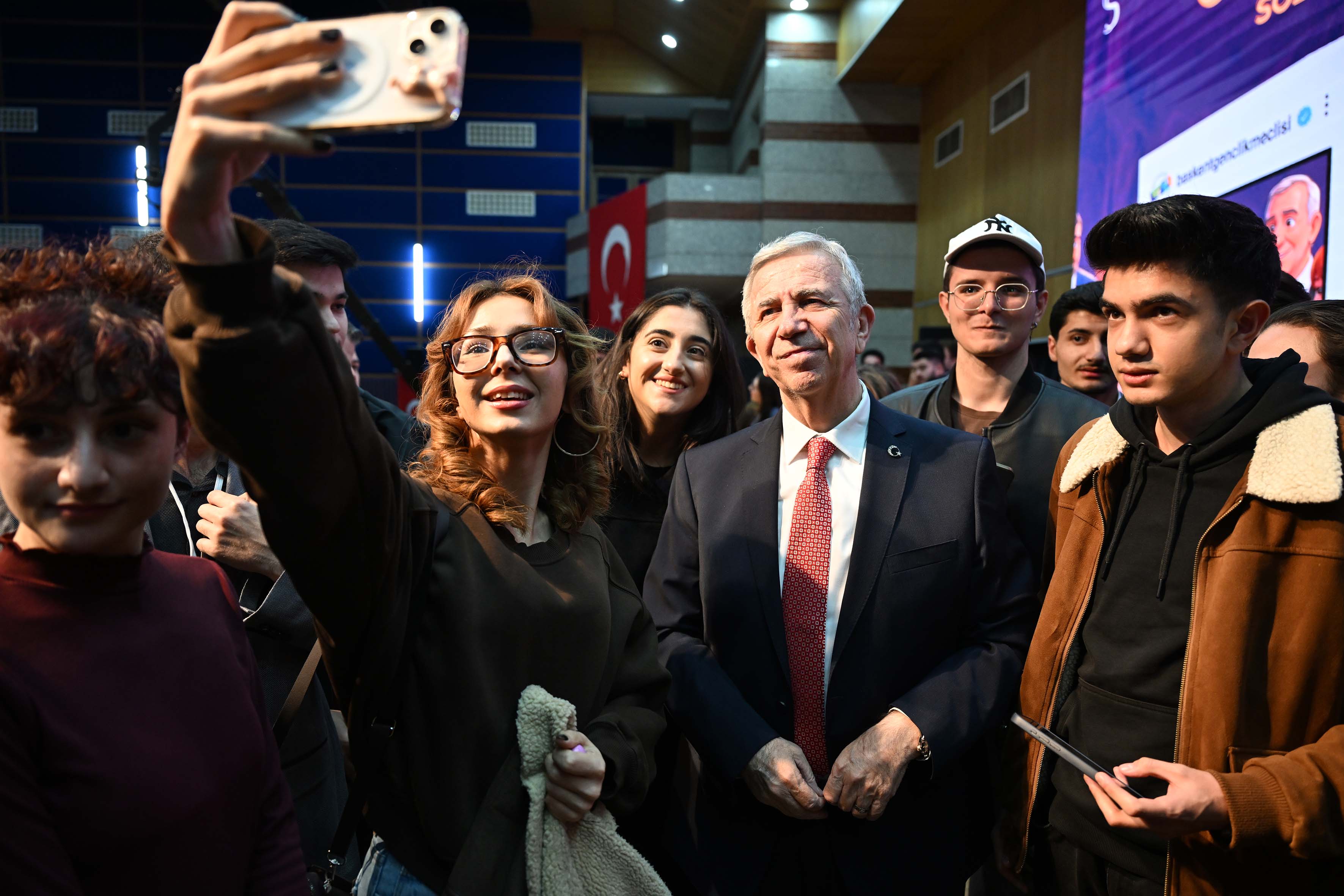 Mansur Yavaş Çorba Dağıtımı