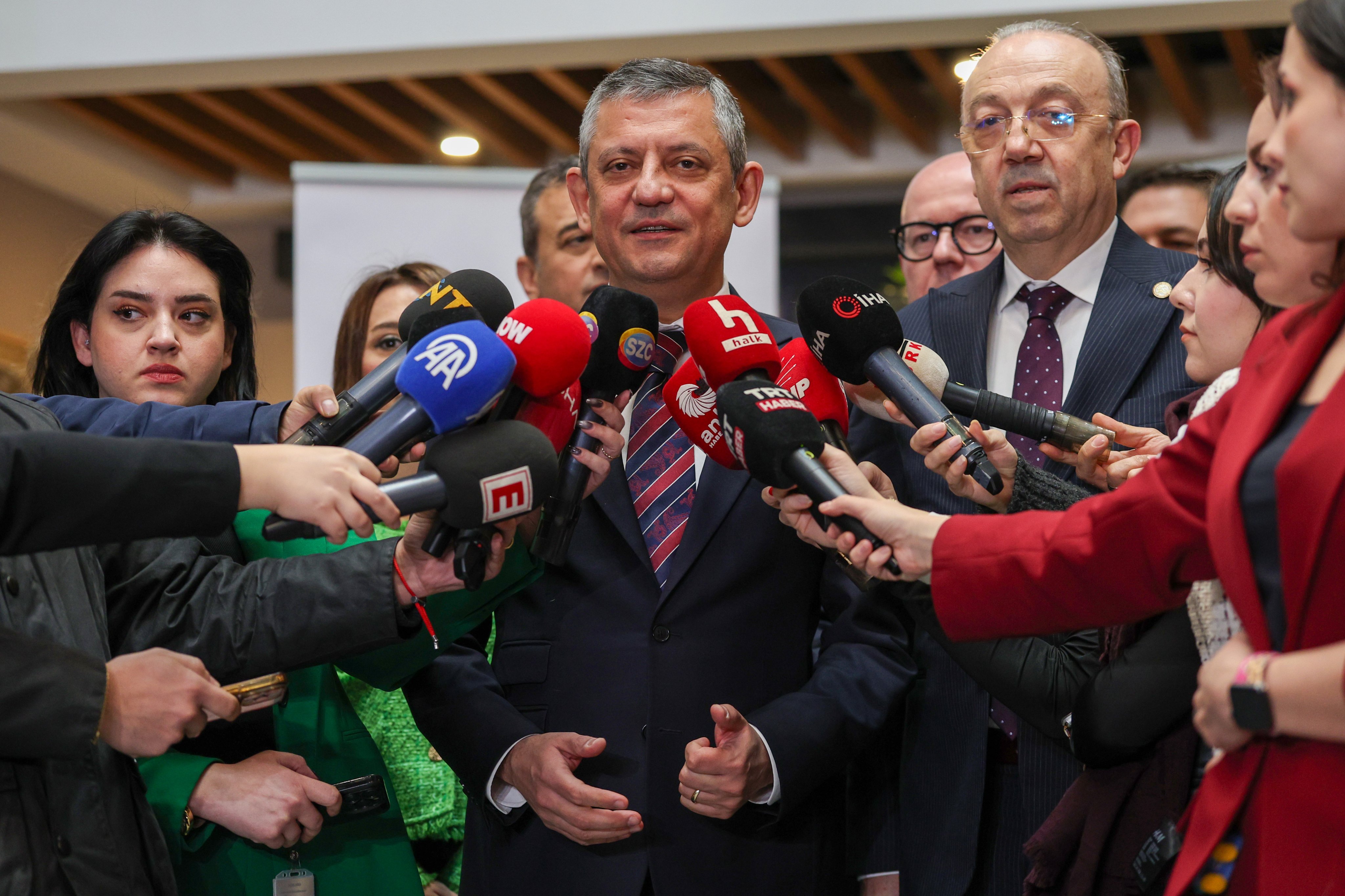 Özgür Özel Türk Eczacıları Birliği Ziyareti