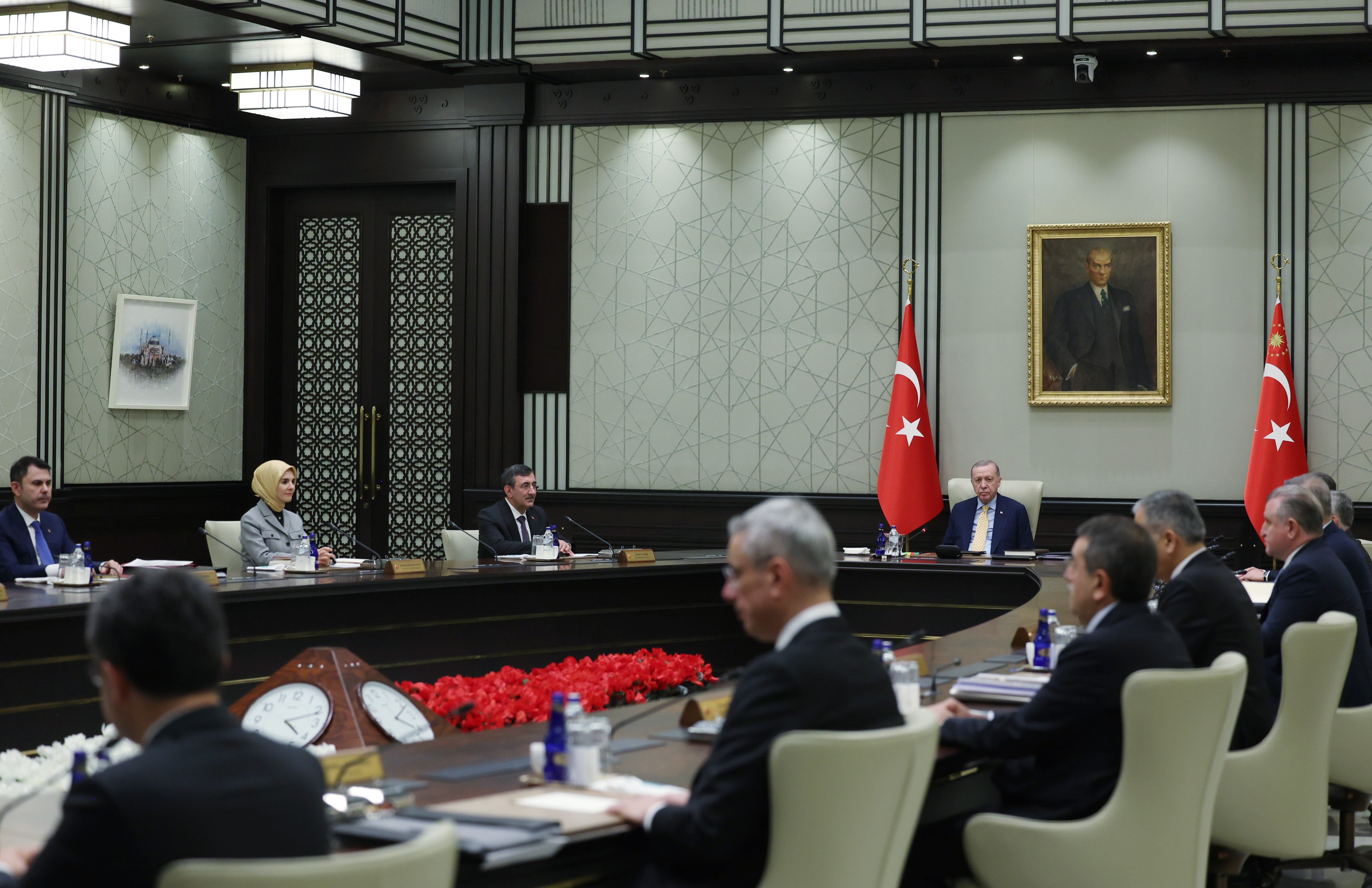 Kabine Toplantısı Görüşmeleri