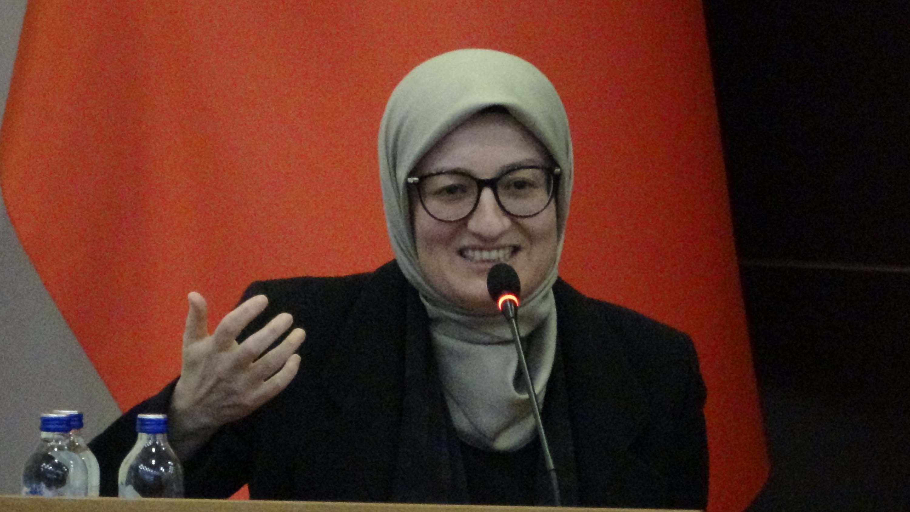 Belgin Uygur Parti Toplantısı