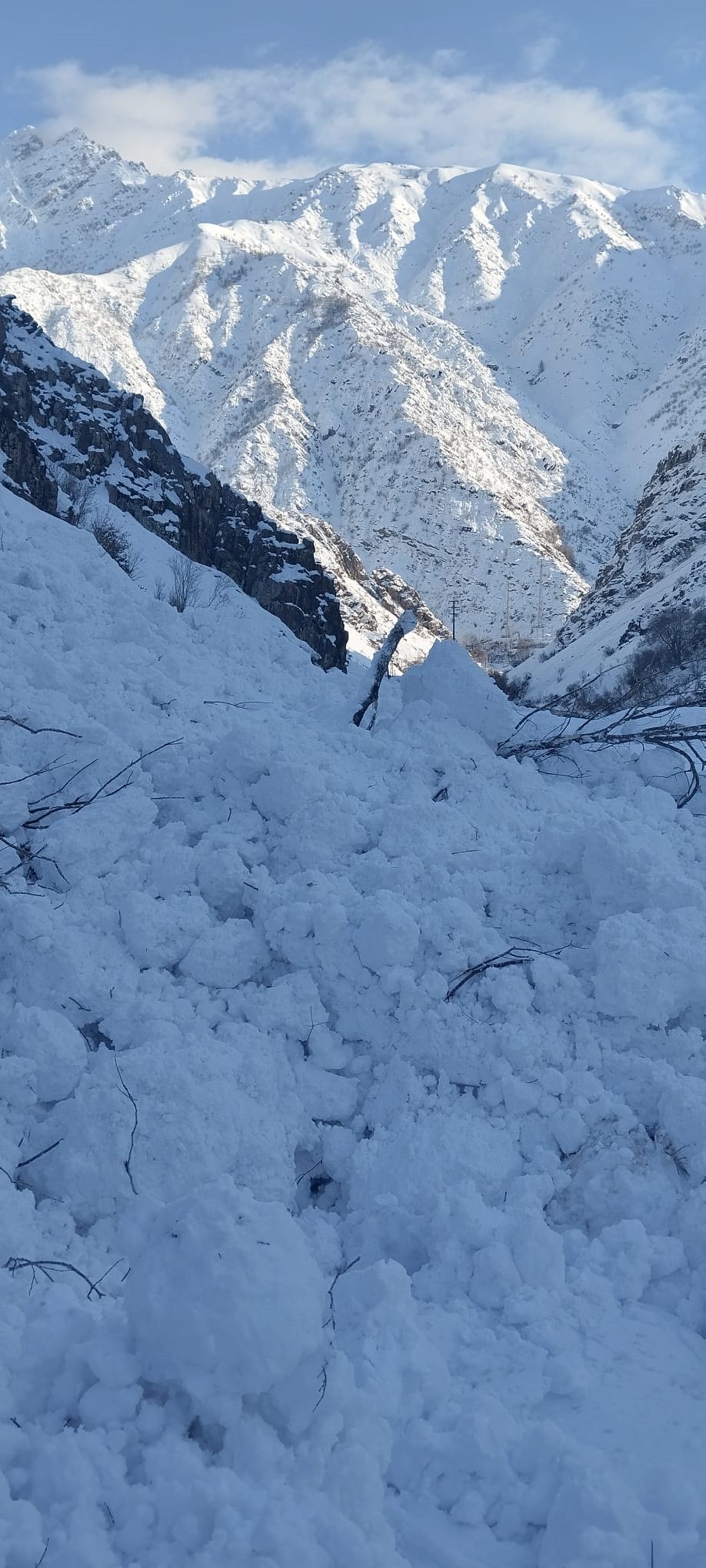 Hakkari Çukurca karayolu çığ
