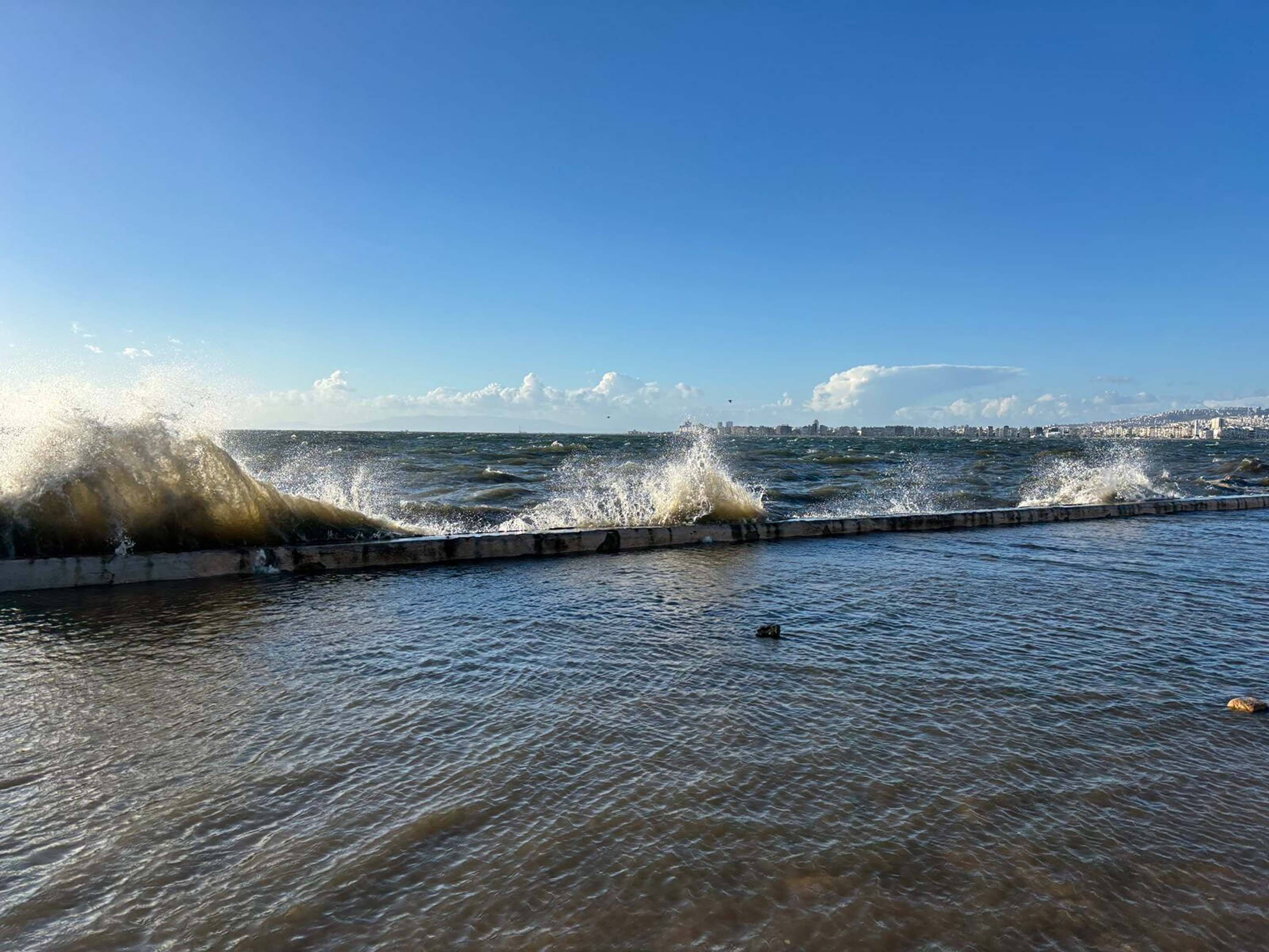 İzmir altyapı yetersizliği felaket riski