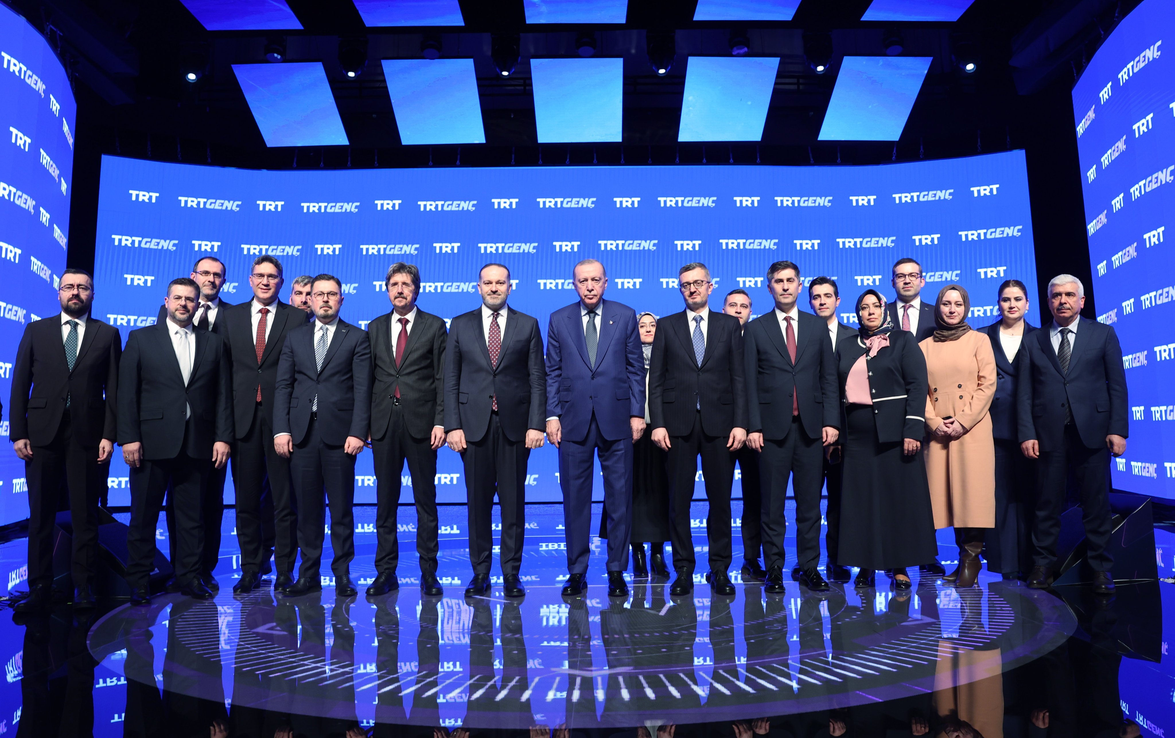 Cumhurbaşkanı Erdoğan konuşmasında TRT Genç Kanalının önemine vurgu yapıyor