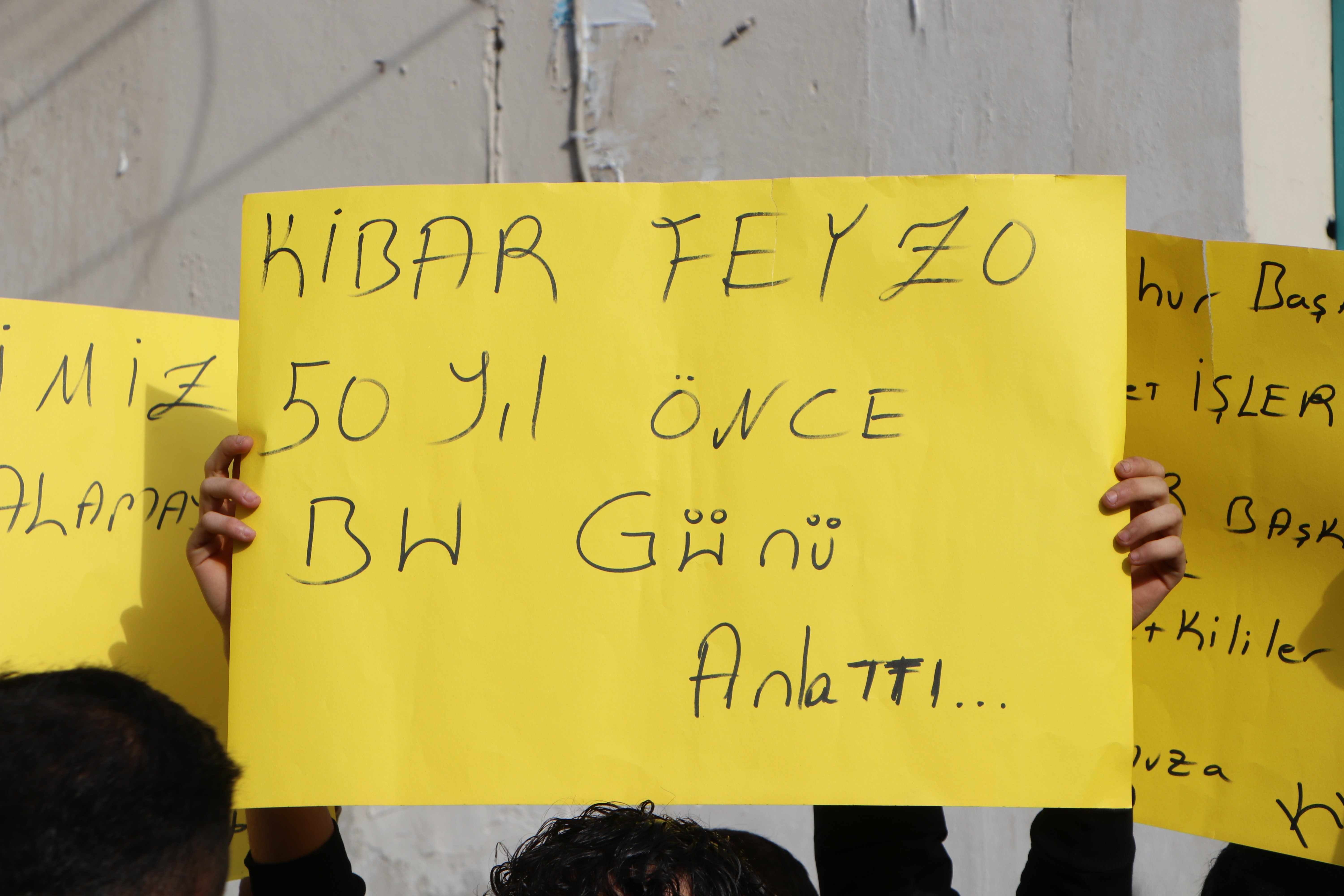 Adana başlık parası protestosu gençler eylem