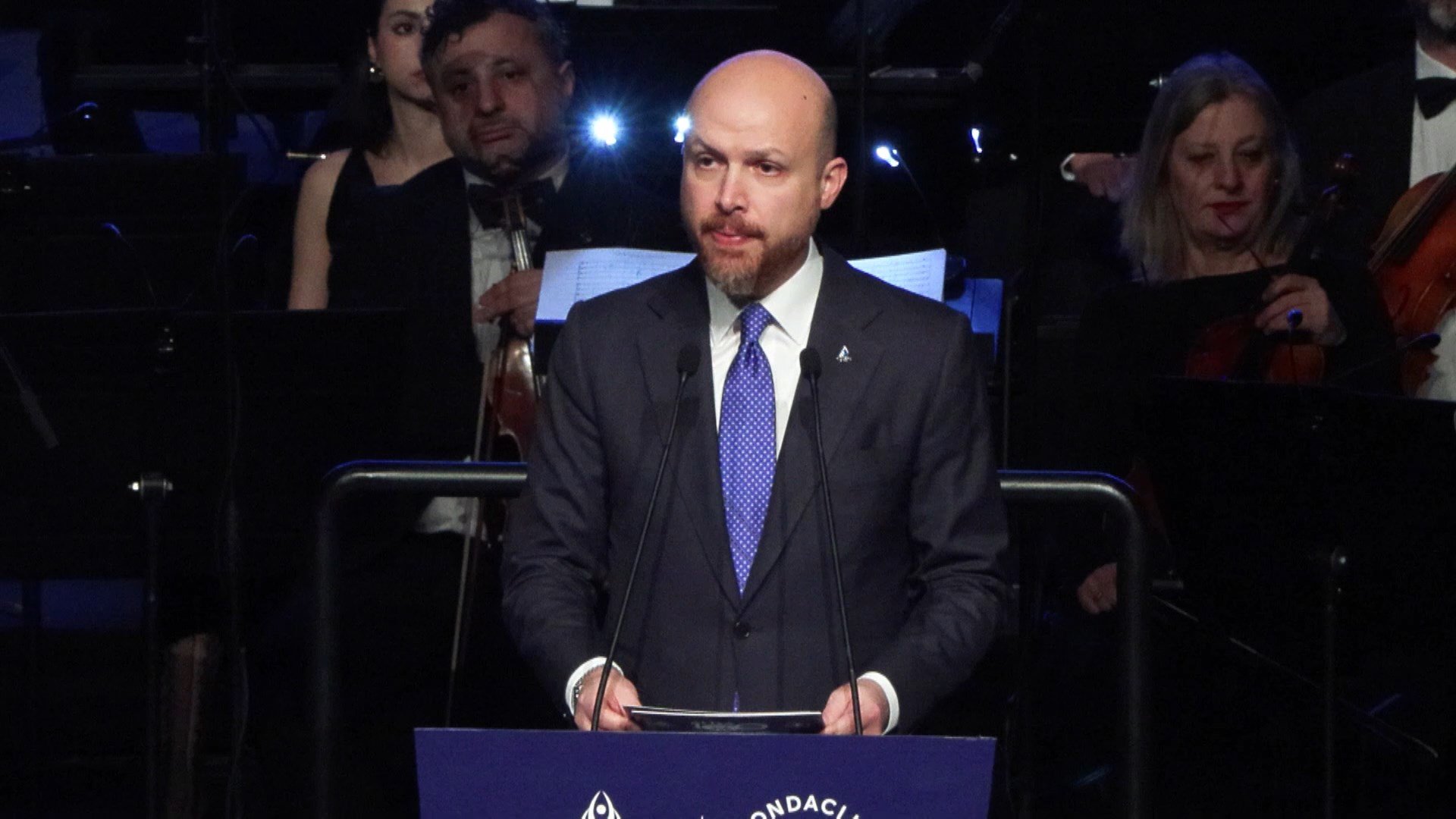 Aliya İzzetbegoviç Konseri Toplu Fotoğraf