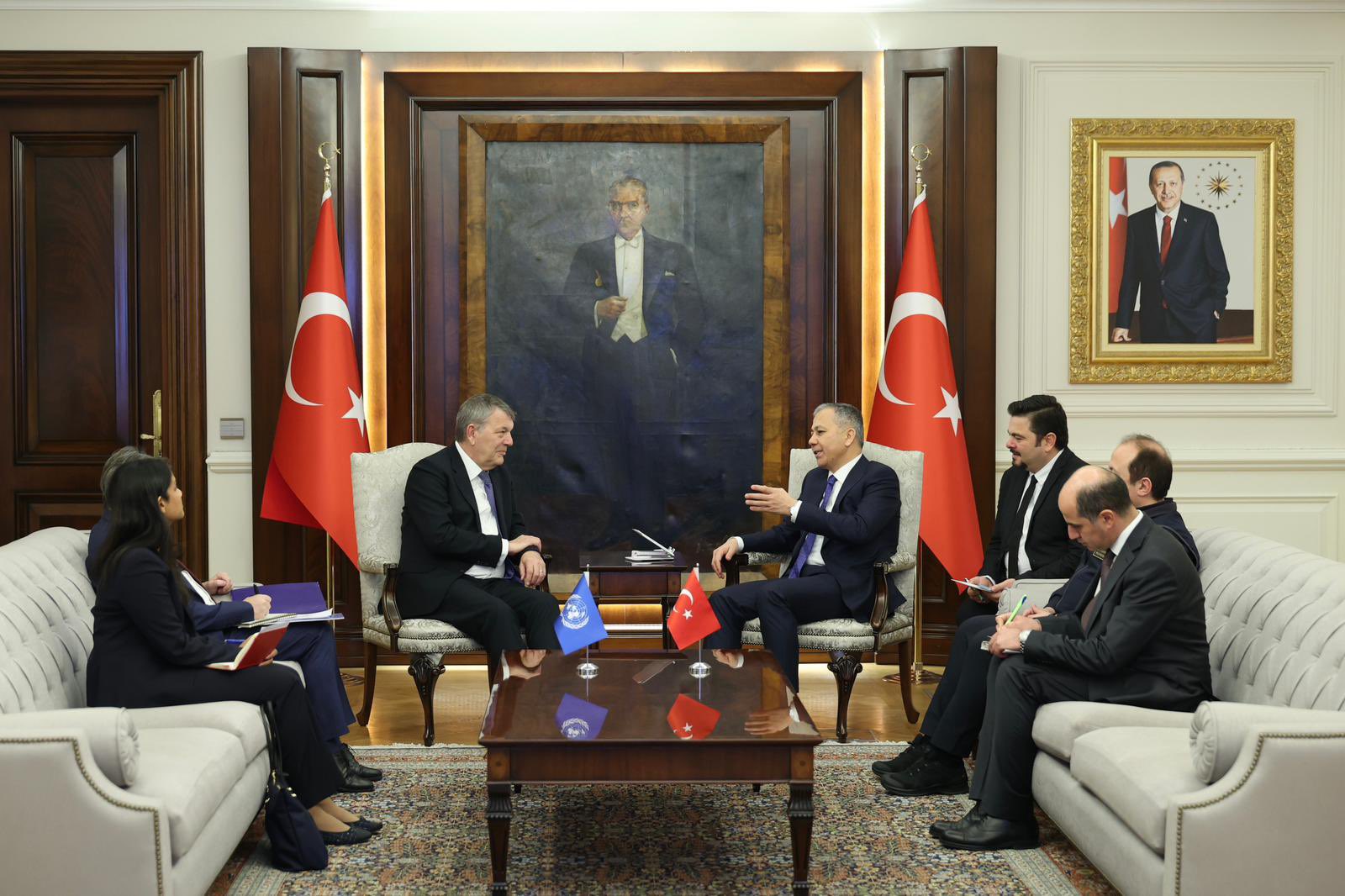 Bakan Ali Yerlikaya UNRWA Genel Komiseri Philippe Lazzarini ile görüşme