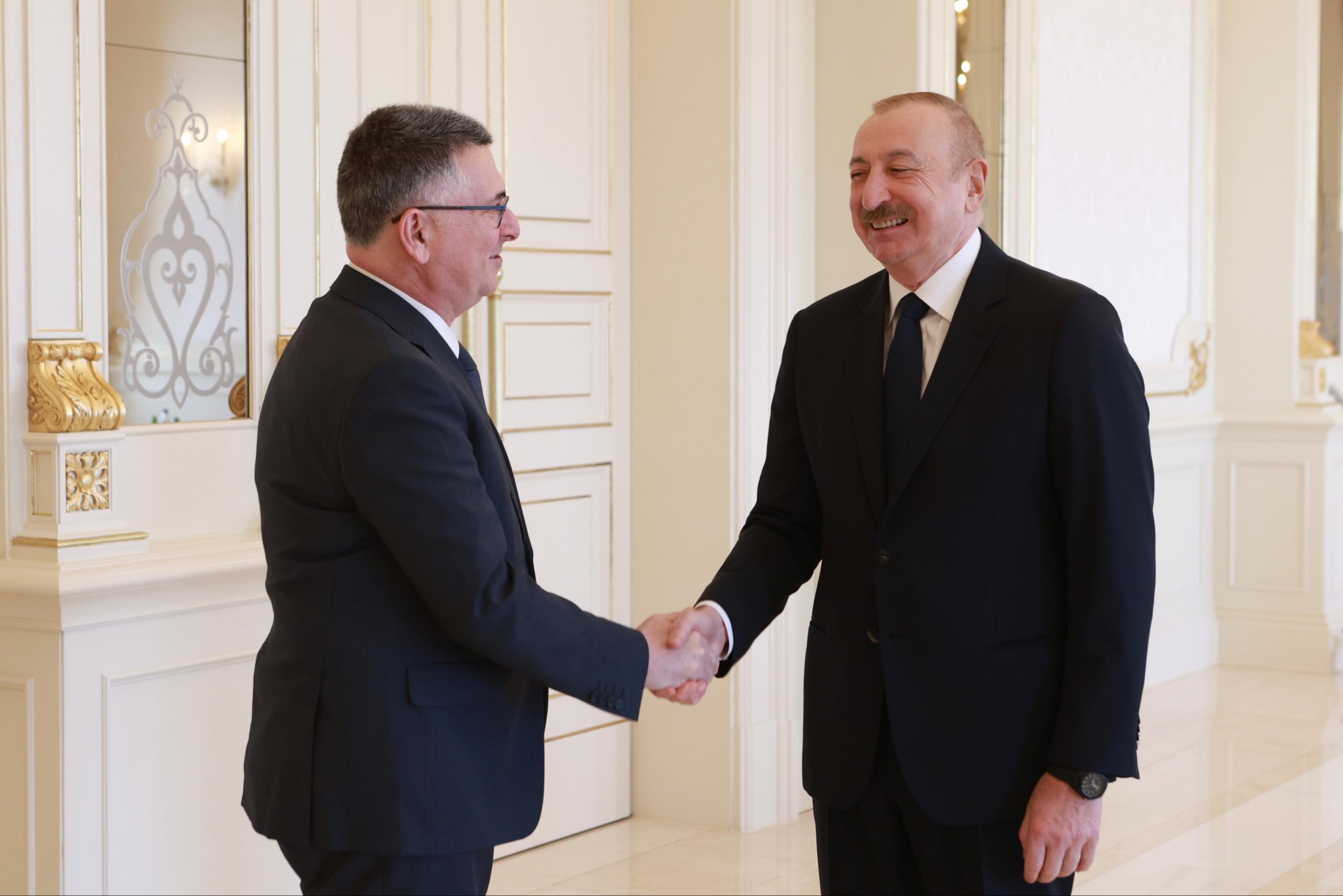 Azerbaycan Cumhurbaşkanı İlham Aliyev İsrail Dışişleri Bakanı Gideon Saar