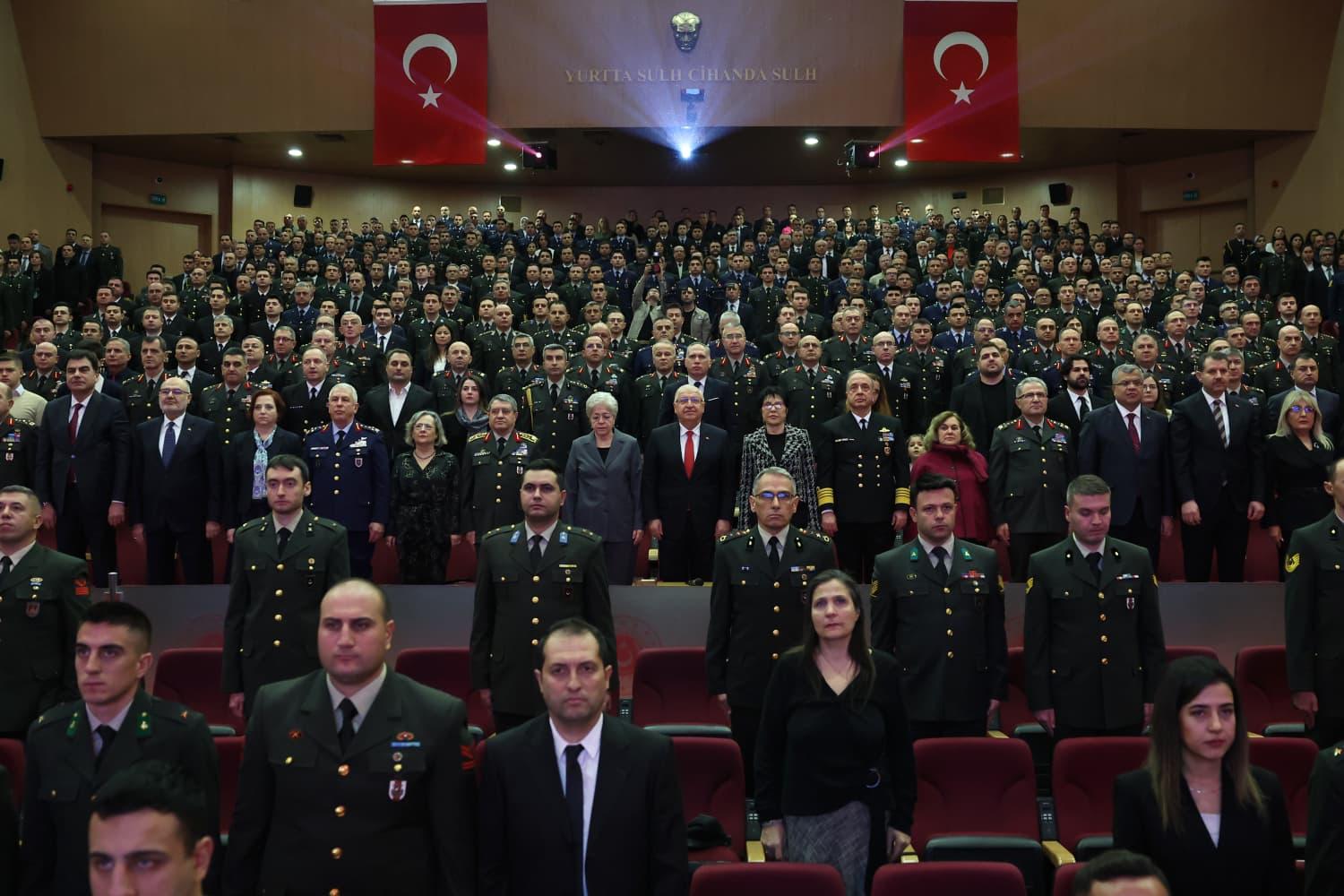 Milli Savunma Bakanı Yaşar Güler Madalya Töreni