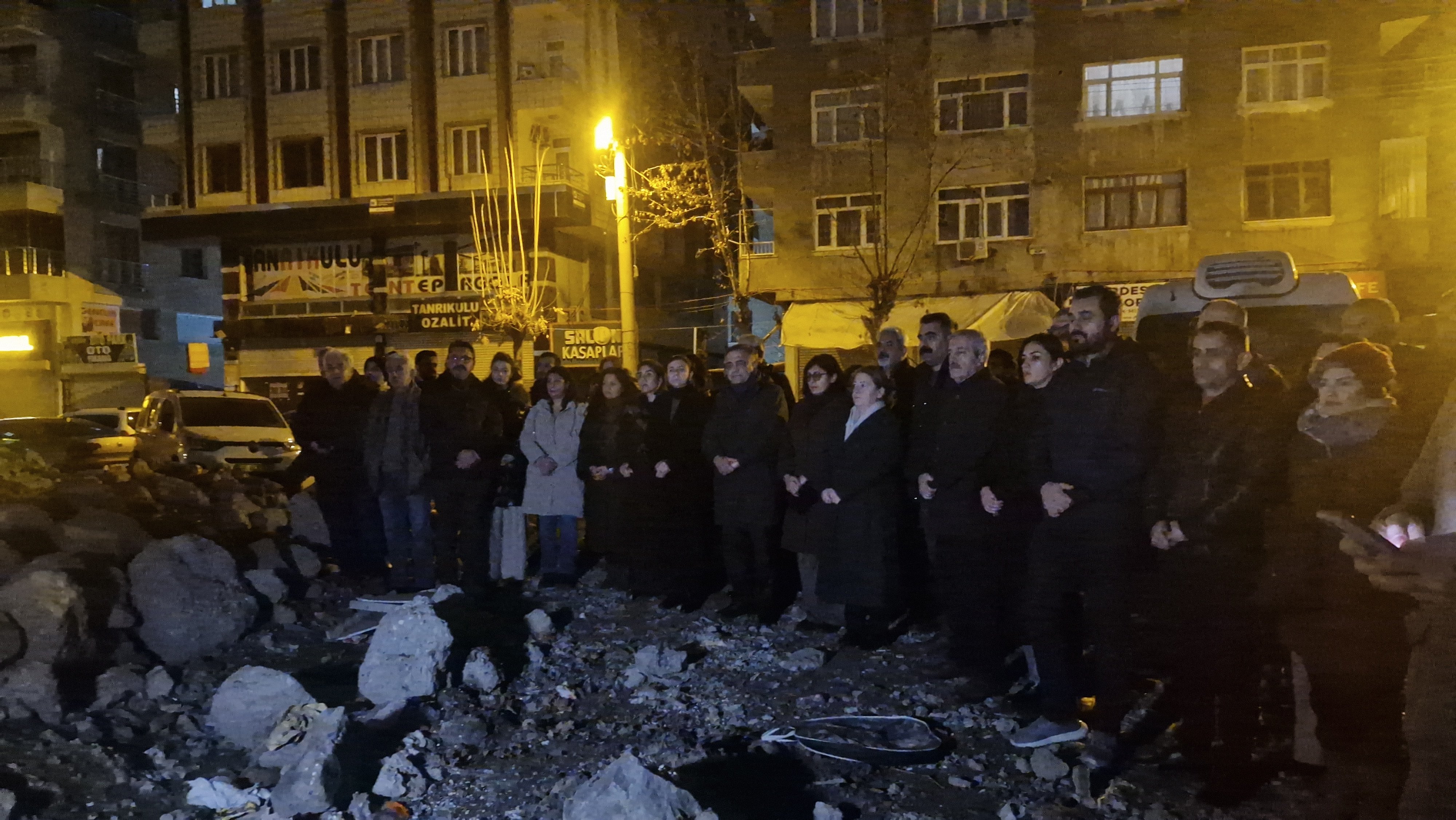 Sezgin Tanrıkulu deprem anması konuşması