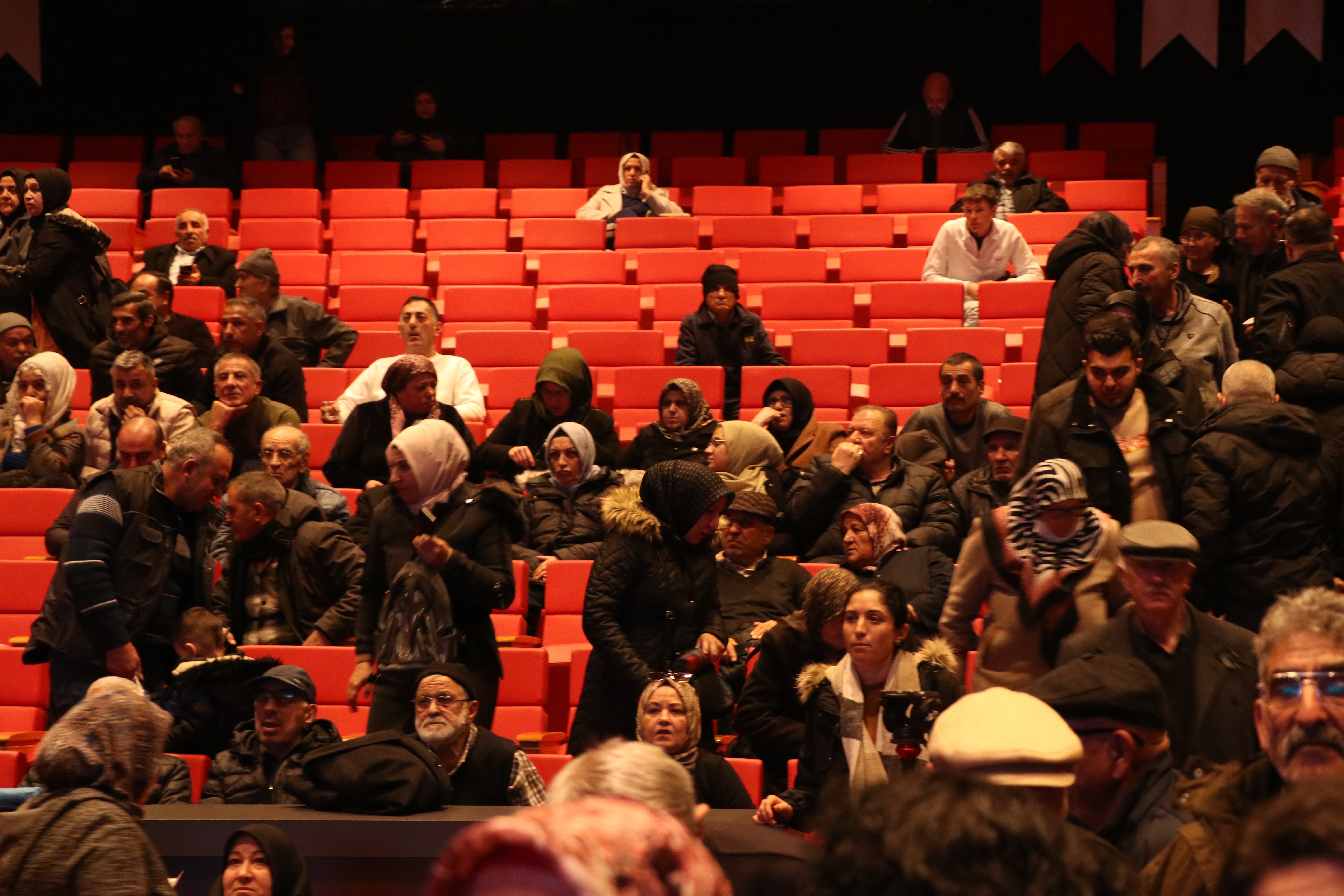 TOKİ kura çekilişi anı