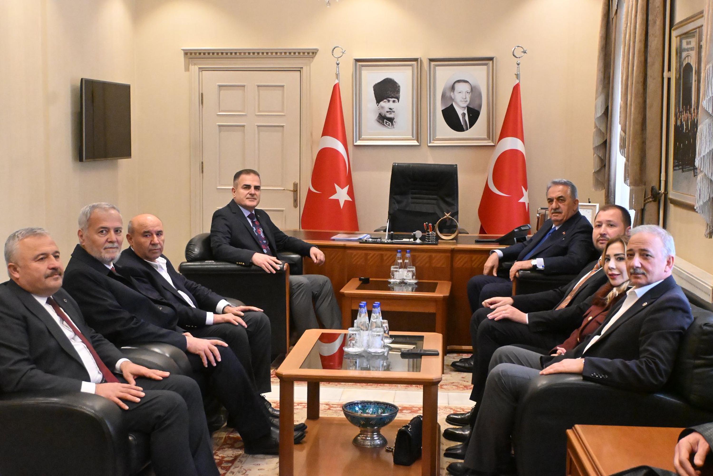 AK Parti genişletilmiş toplantı