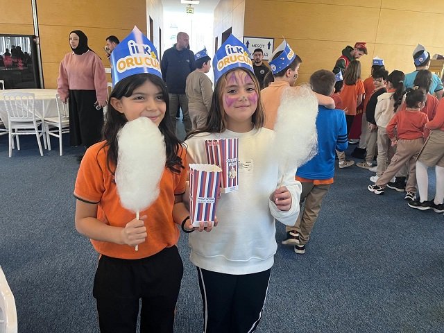 Kağıthane çocuk iftarı etkinliğinden görüntüler