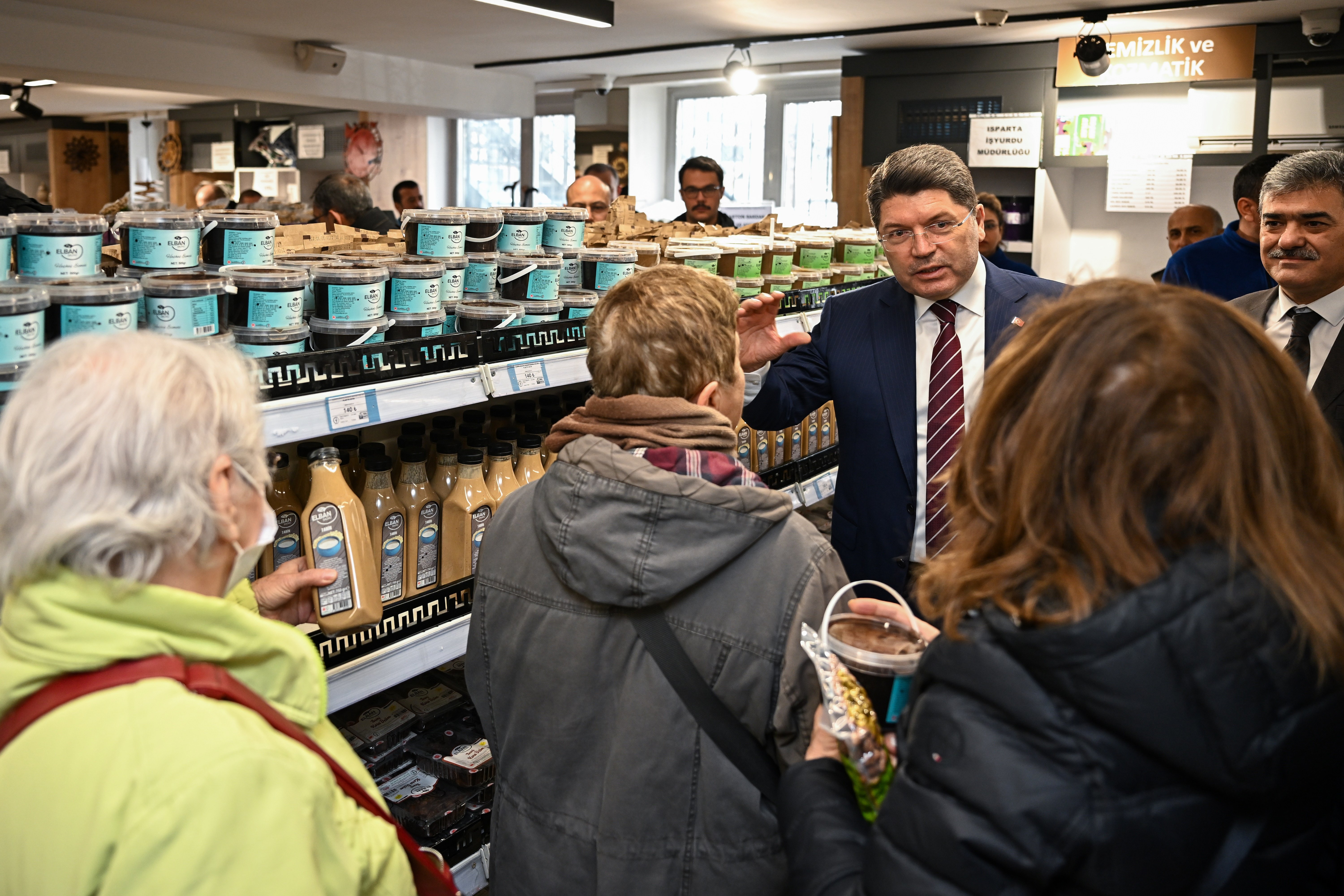 İşyurtları mağazasında ürünler