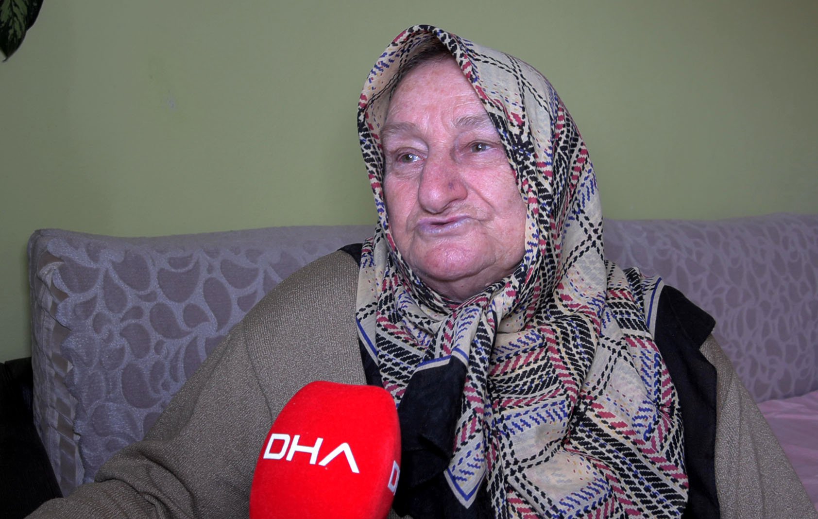 Hamide Kaldırım evinde