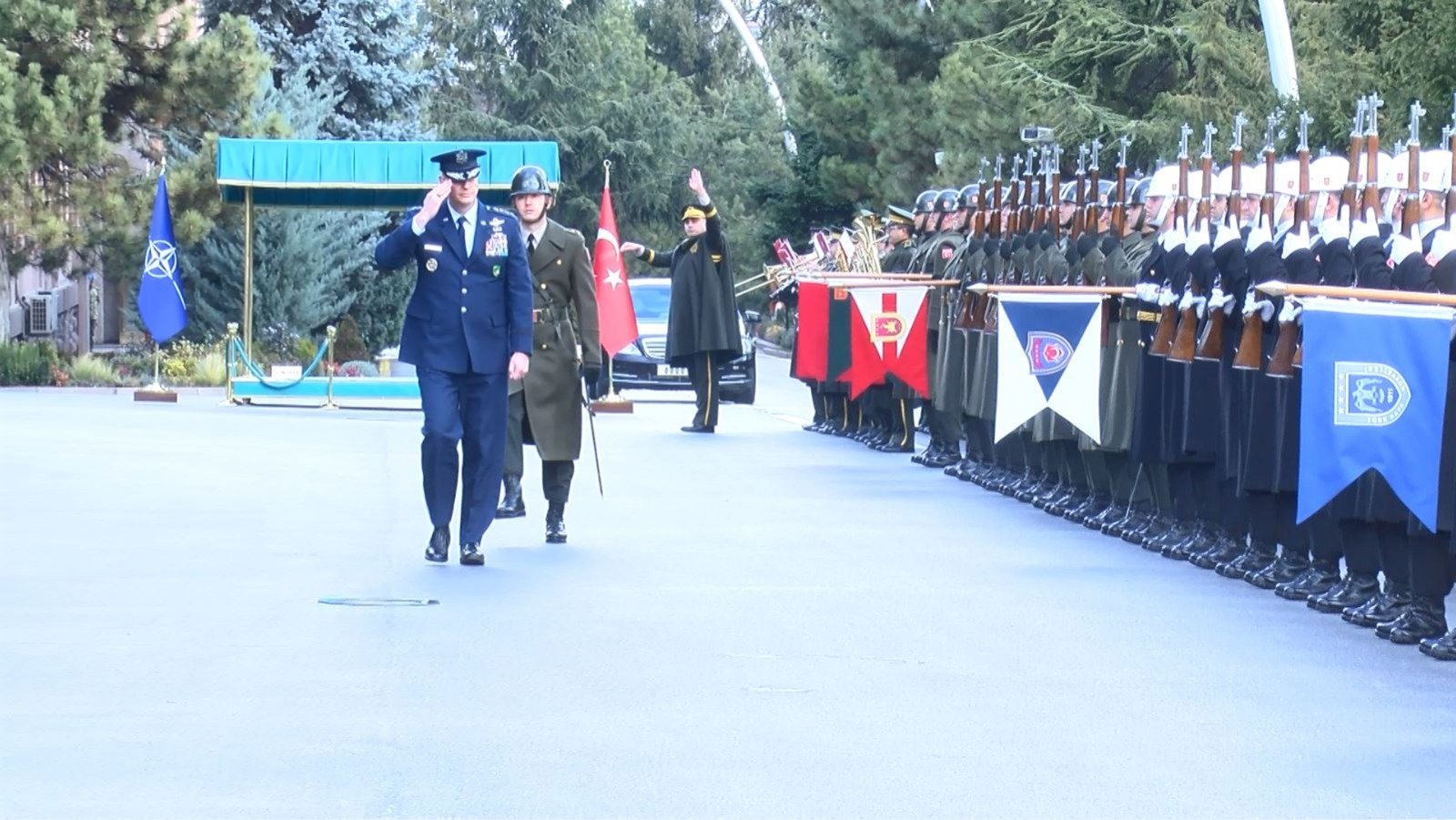 Bayraktaroğlu Grynkewich görüşmesi