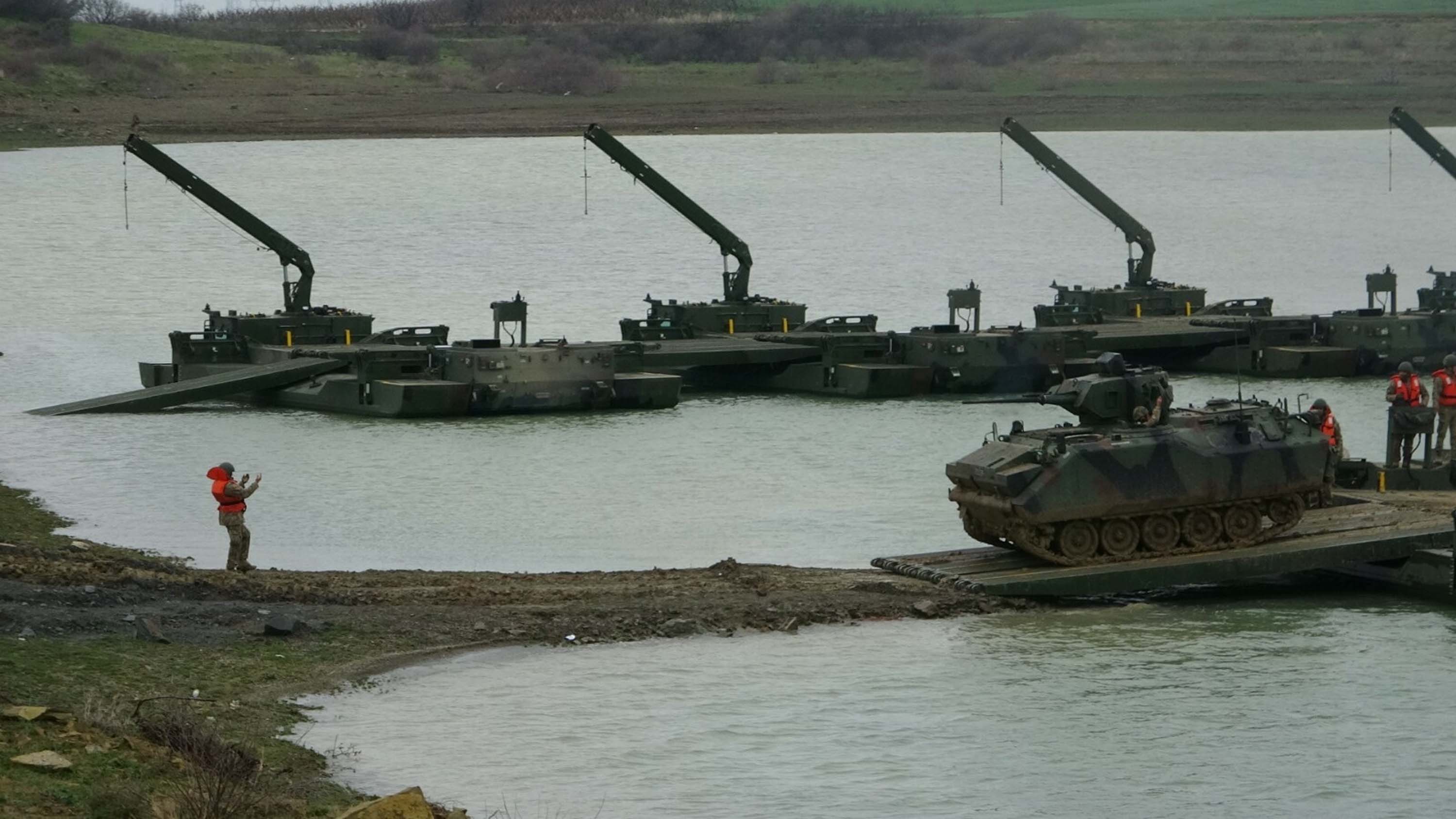 Yerli Üretim Samur Amfibik Araçları