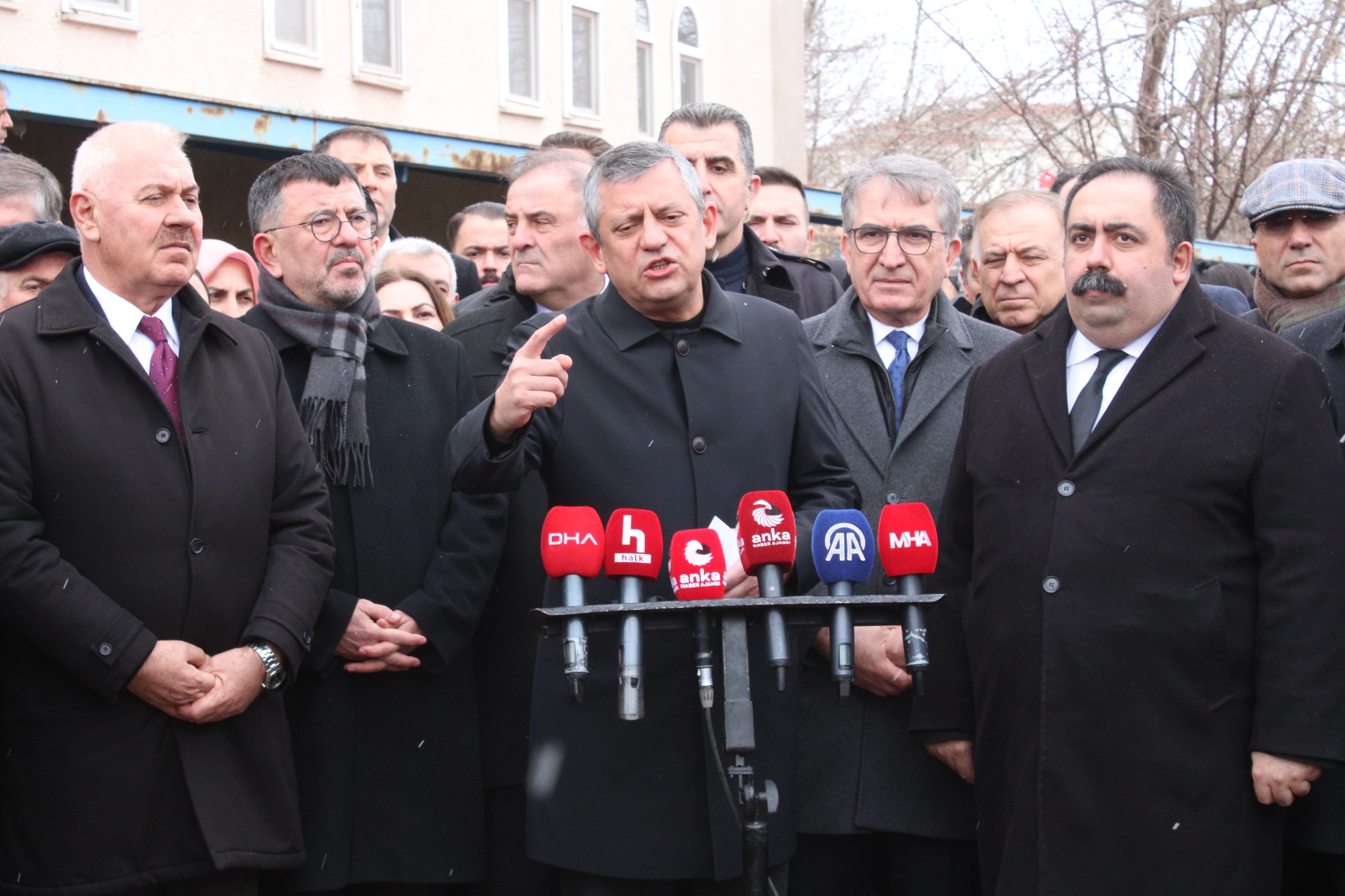 Özgür Özel deprem açıklaması