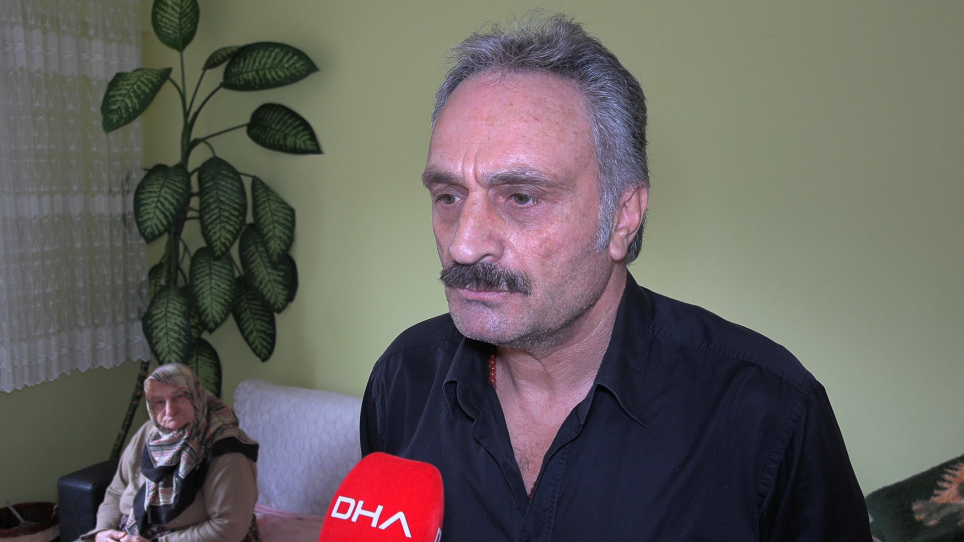 Hamide Kaldırım portre