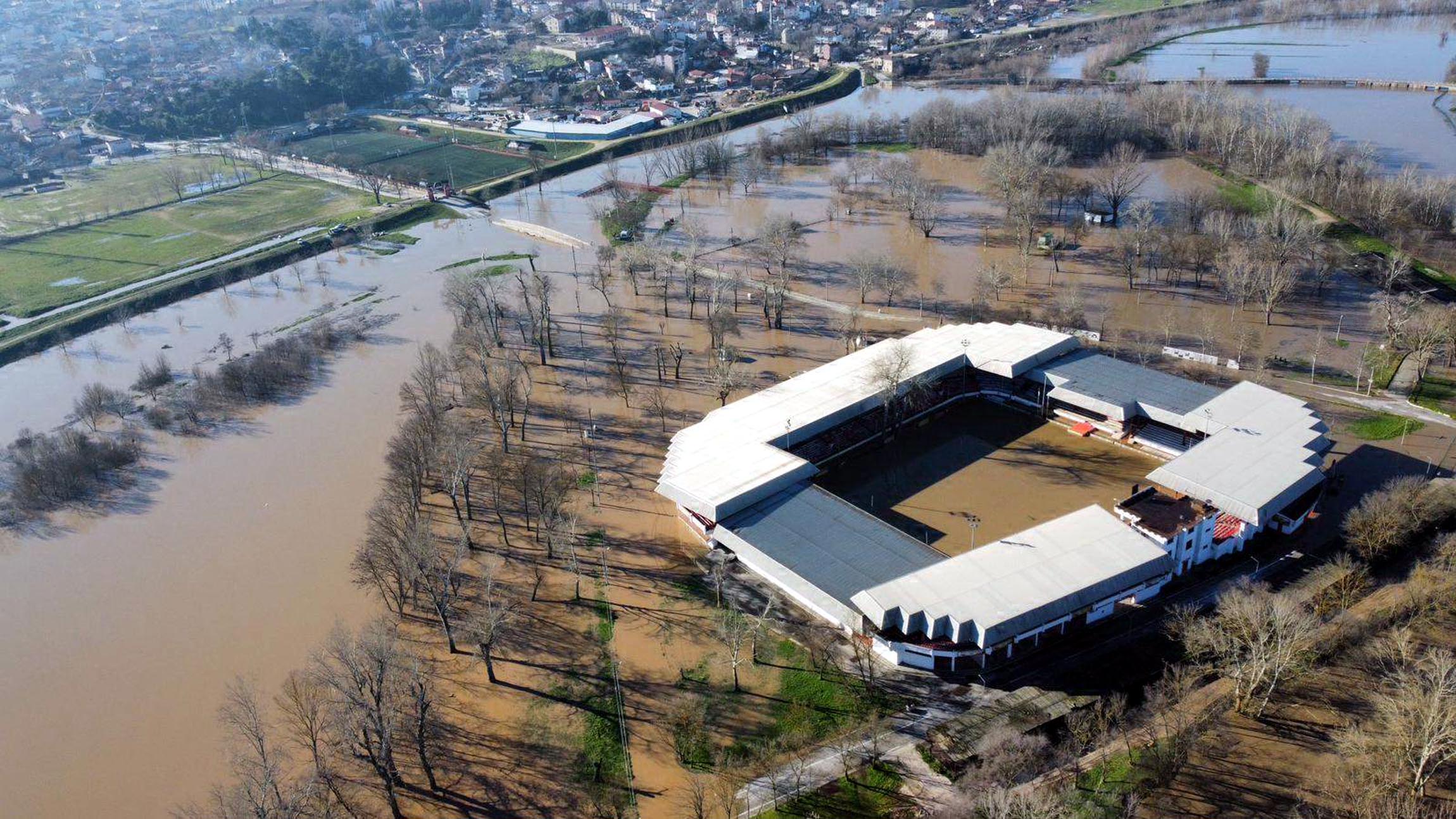 Kırkpınar su altında
