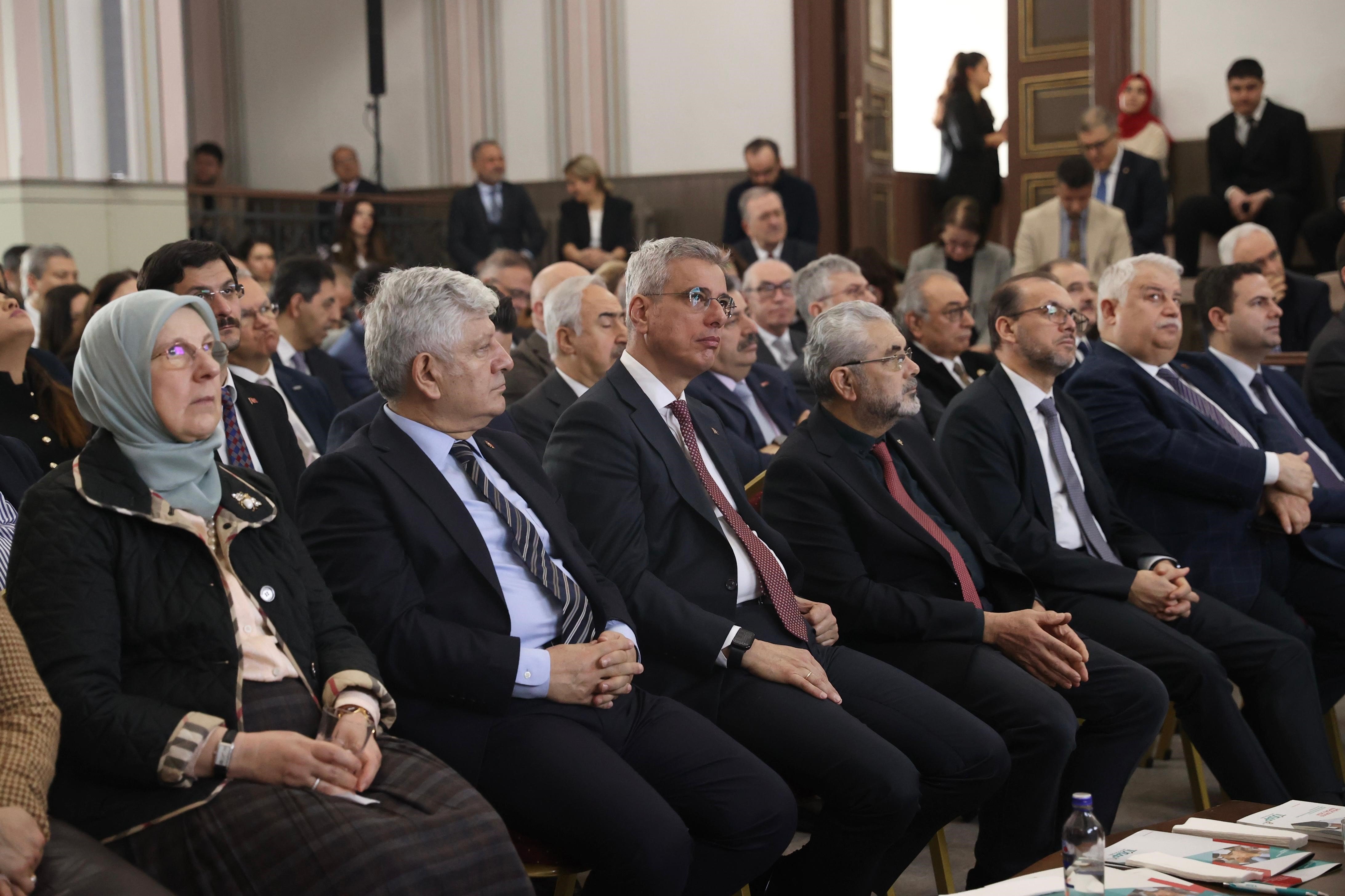 Sağlık Bakanı Kemal Memişoğlu