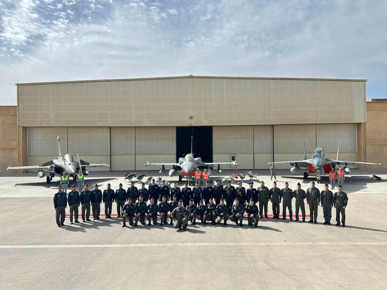 Orgeneral Kadıoğlu Batı Kahire Hava Üssü incelemesi