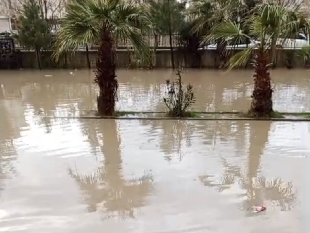 Nusaybin sel su basan bina bodrumu