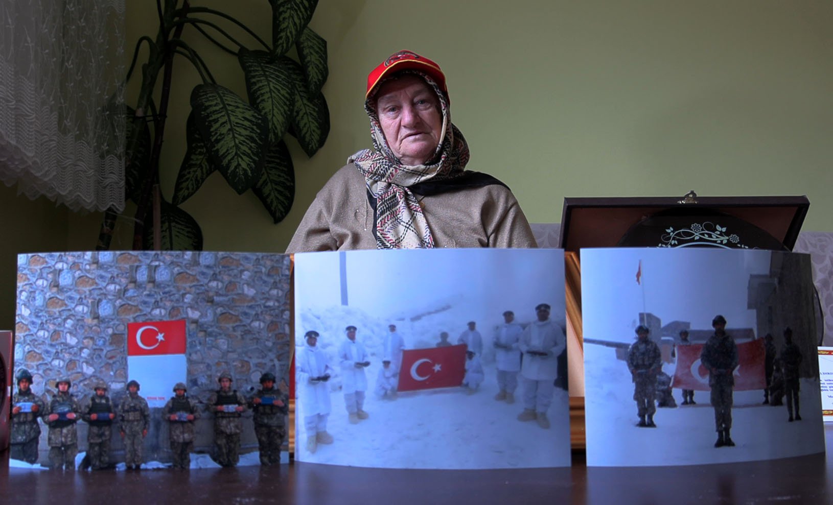 TSK teşekkür plaketi