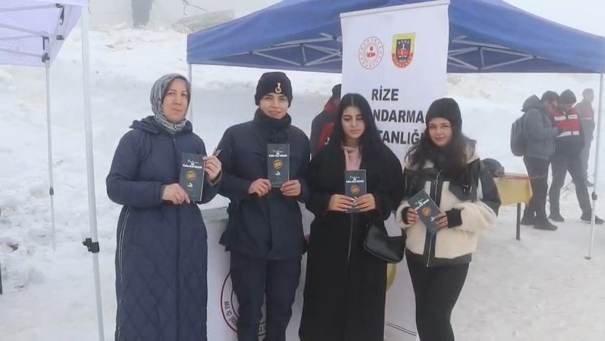 Jandarma kar motoru devriyesi