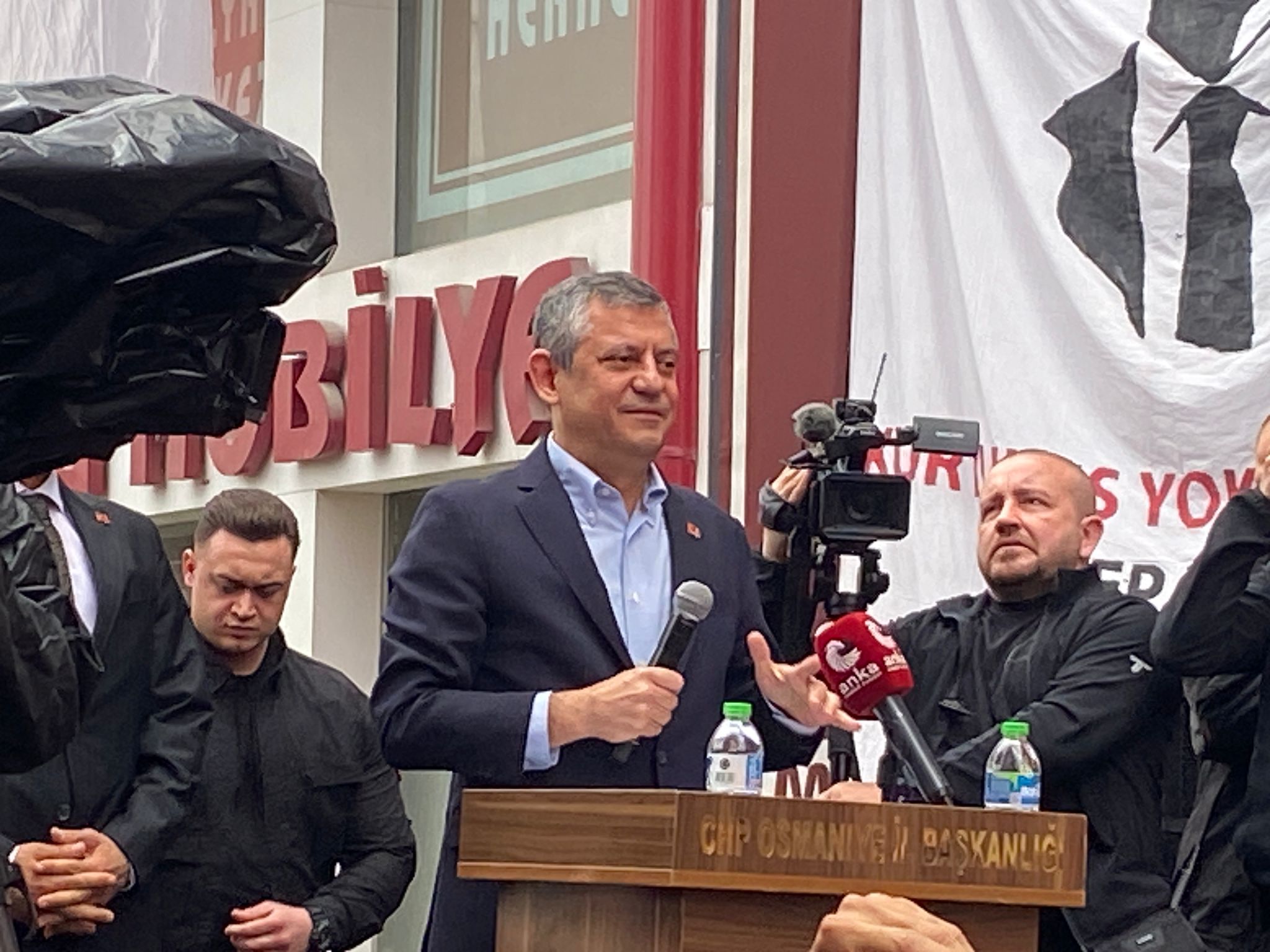 Özgür Özel deprem konutları