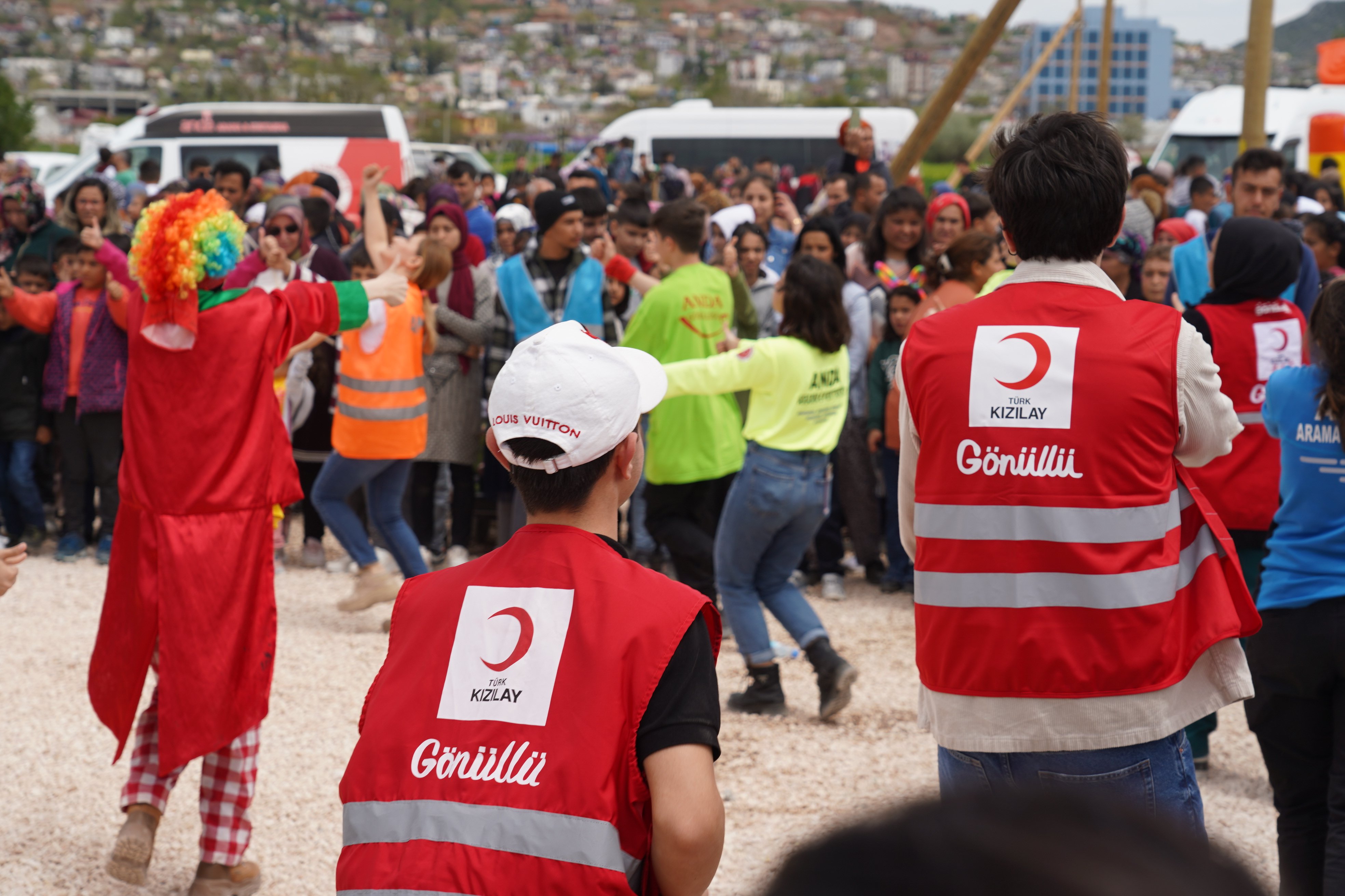 Kızılay Deprem Bölgesi Çalışmaları