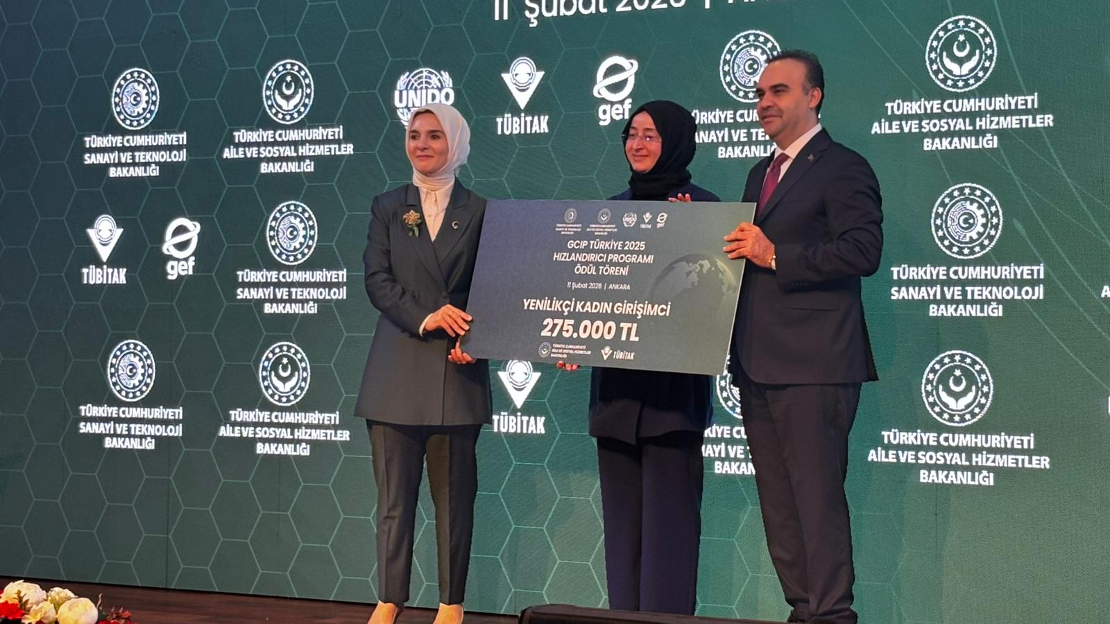 Bakan Mahinur Özdemir Göktaş